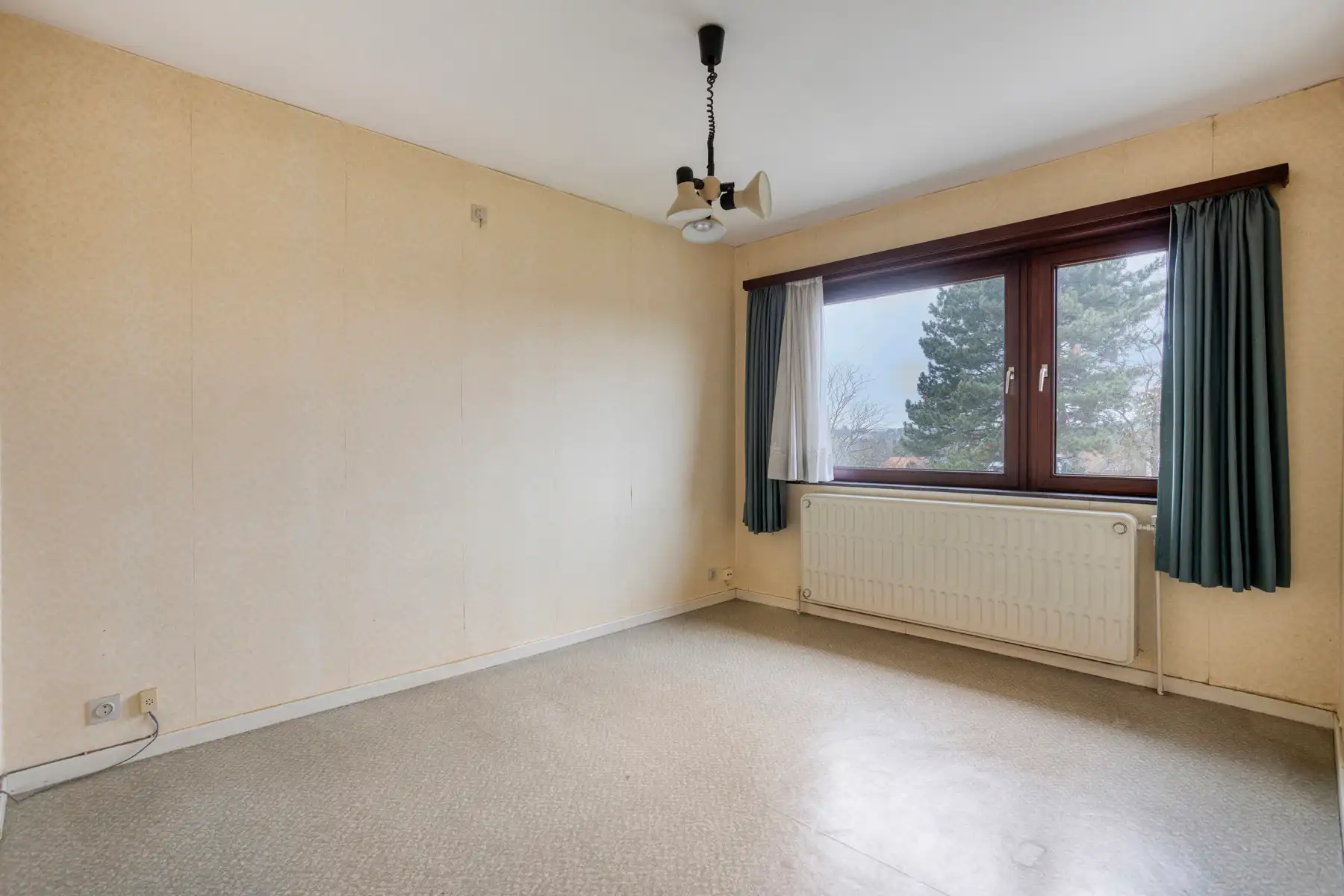 Prachtig gelegen woning met 3 slaapkamers, tuin en garage foto 12