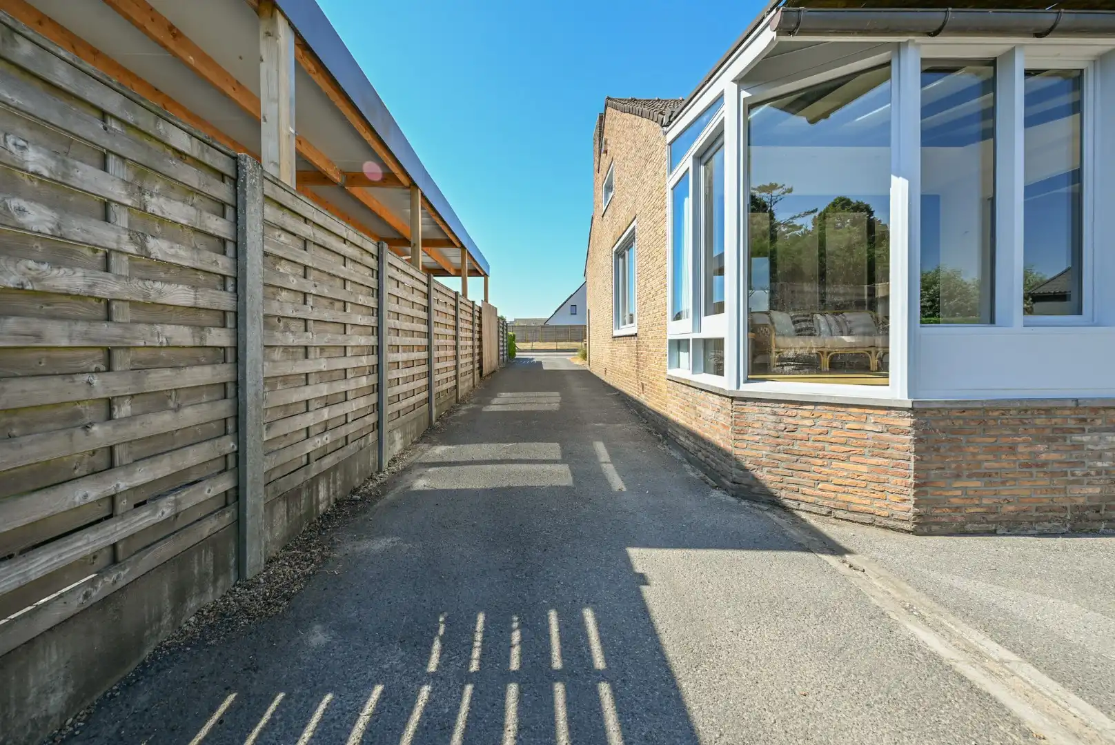 Gelijkvloerse ruime gezinswoning op 863 m2 met ruime garage  foto 23
