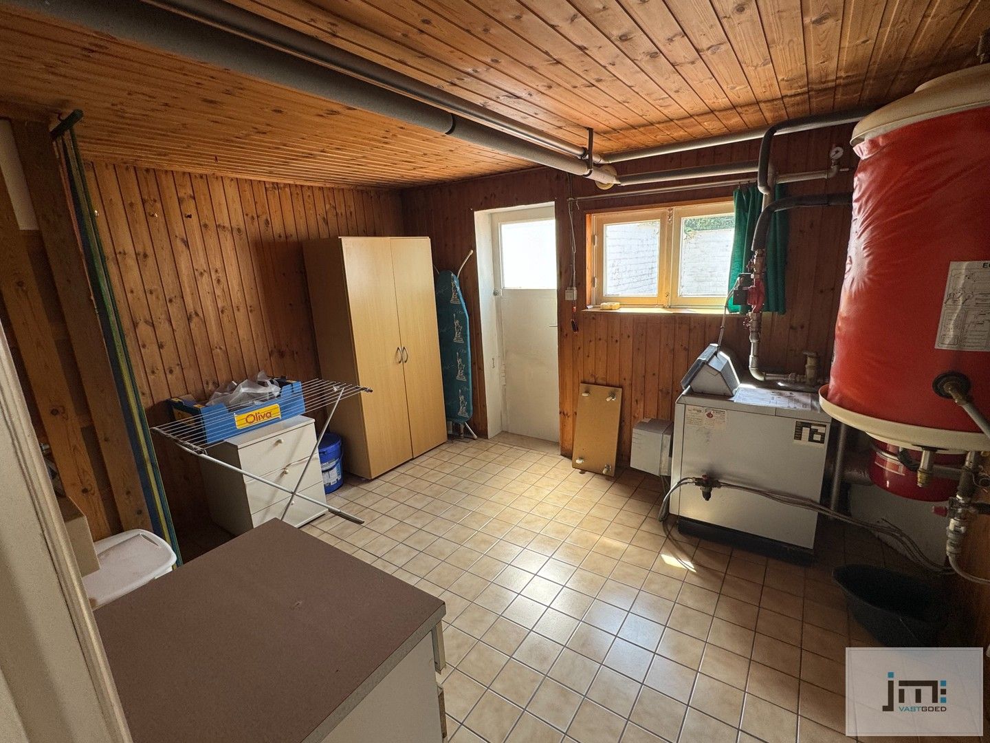 Goed onderhouden woning met ruime tuin foto 6