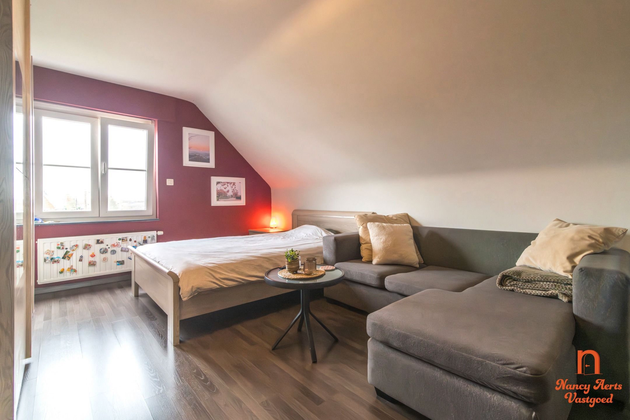 Lichtrijk duplexappartement met ruim terras en eigen ingang foto 20