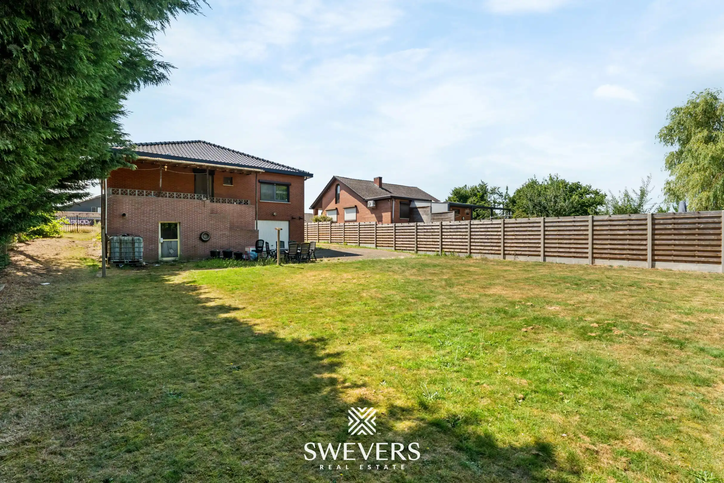 Gerenoveerde woning met 4 slaapkamers op 11a foto 28
