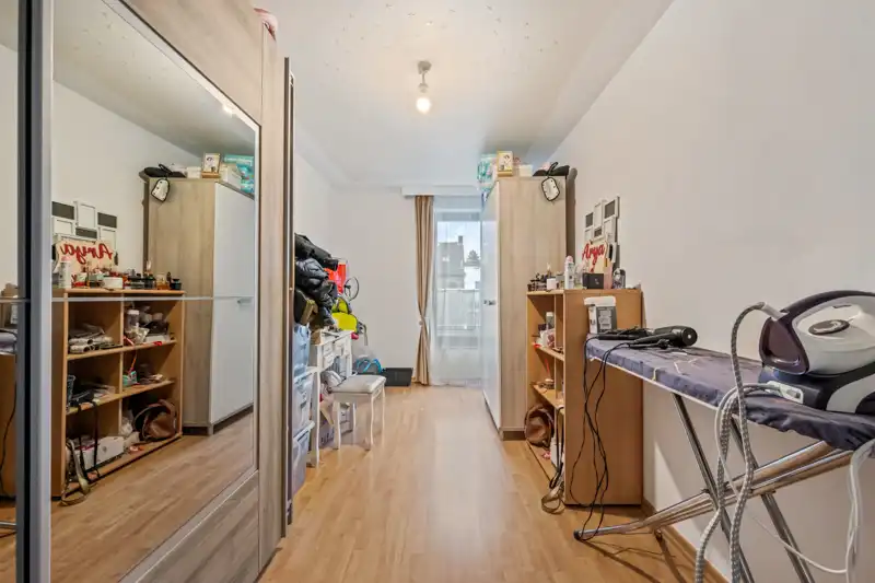 Roeselare : Instapklaar duplexappartement met zolder voorzien van  3 slaapkamers en zonnig terras! foto 6