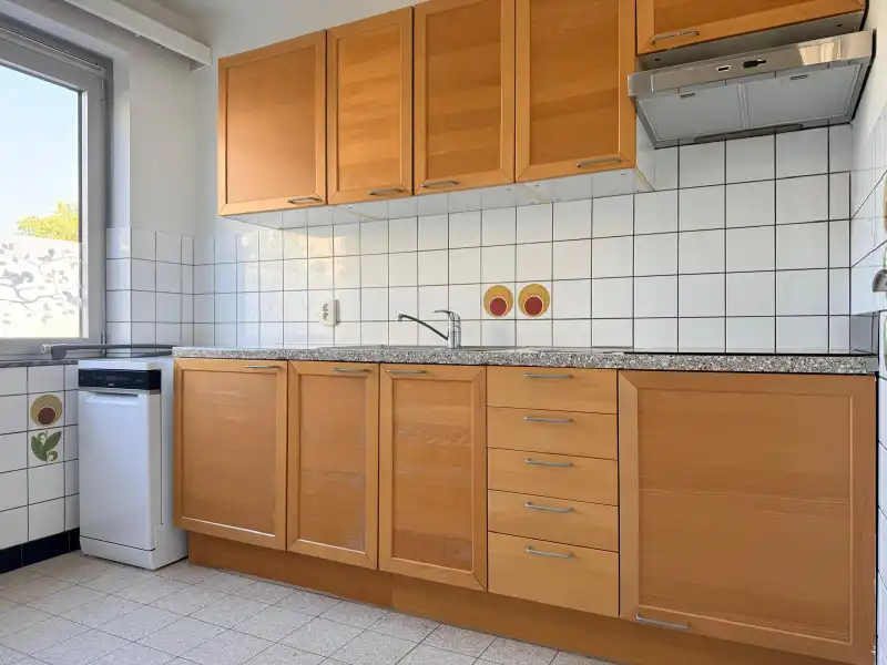 Gerenoveerd 2-slaapkamer appartement! foto 3