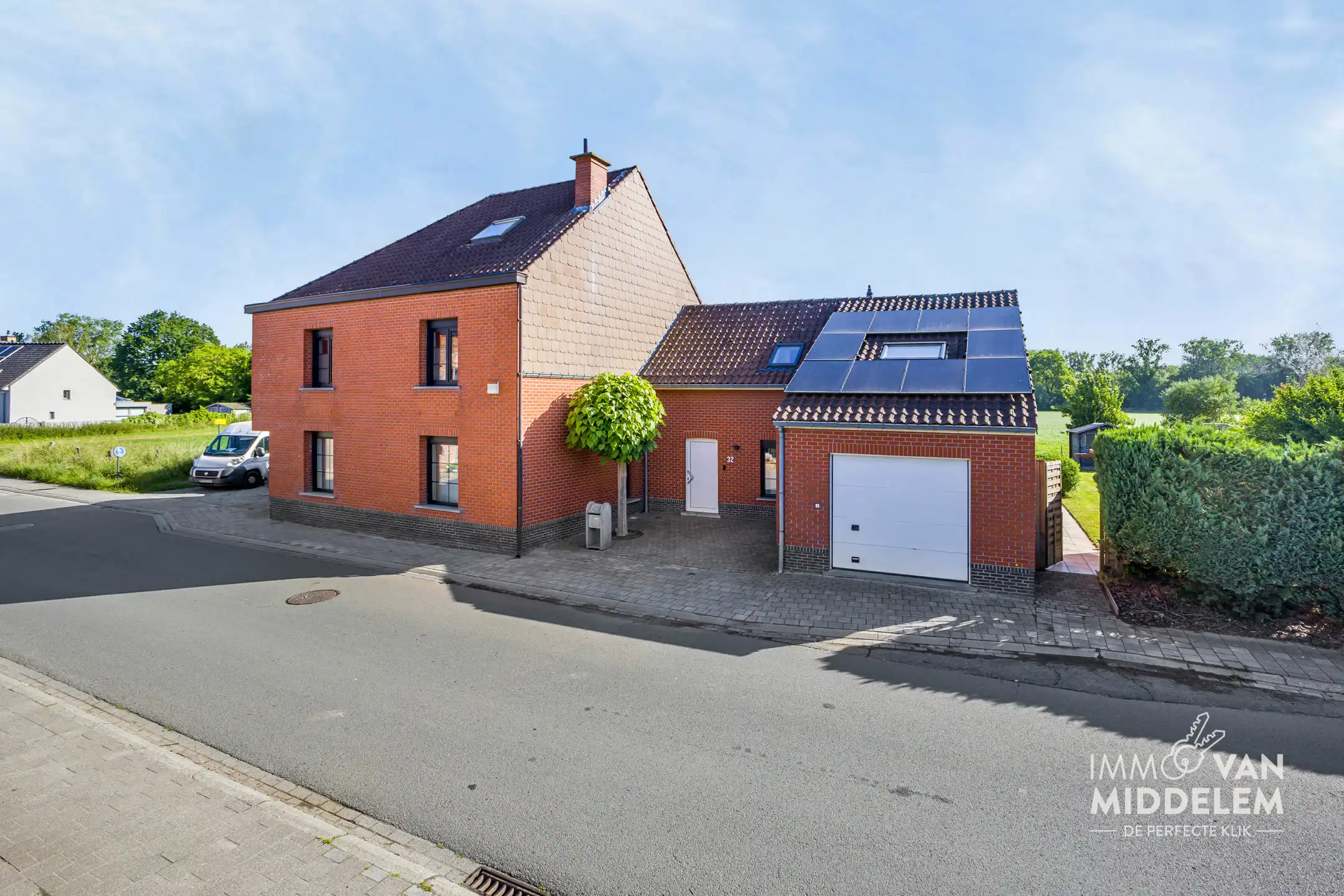 INSTAPKLARE WONING MET 4 KAMERS, TUIN EN GARAGE foto 18