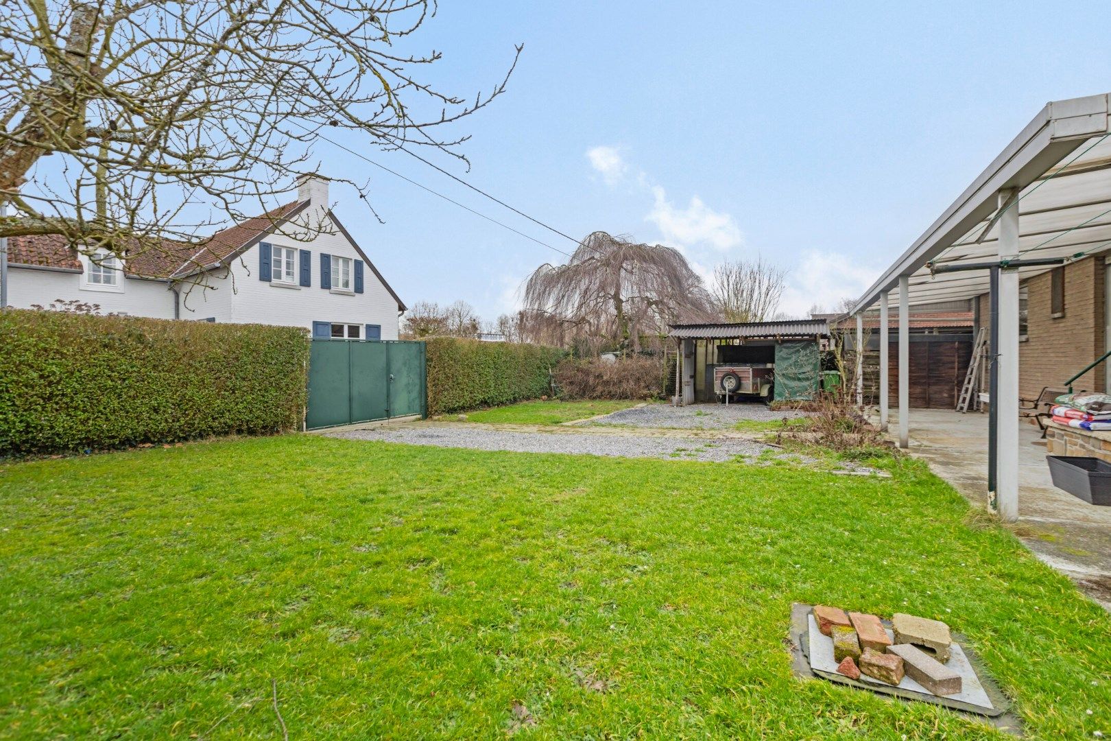 Ruime woning met 5 slaapkamers + inrit aan achterzijde foto 29