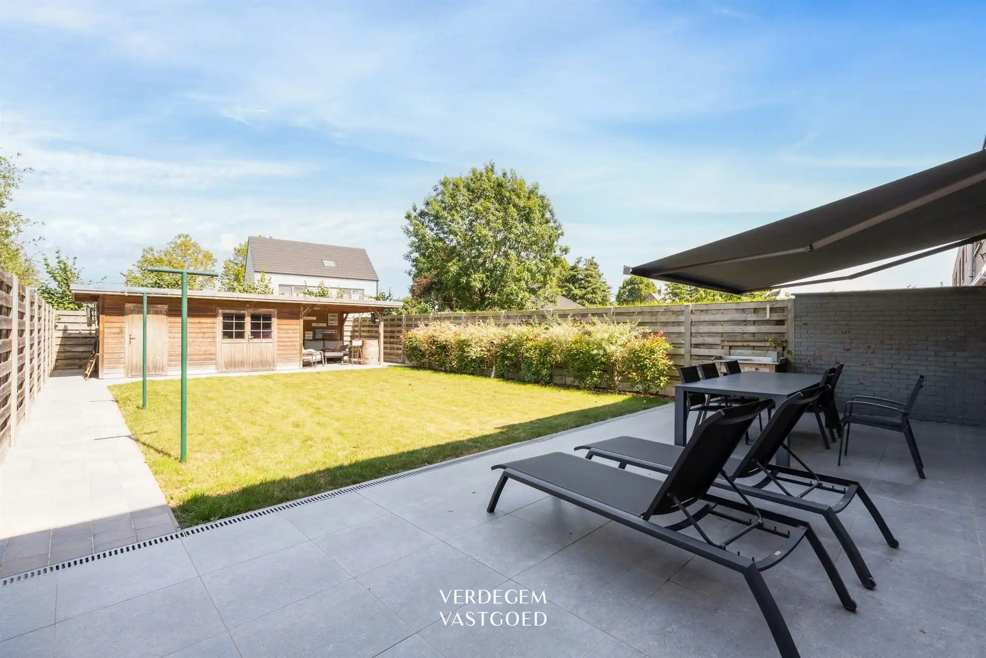 Knappe familiewoning met 4 slaapkamers, garage en geniettuin foto 3