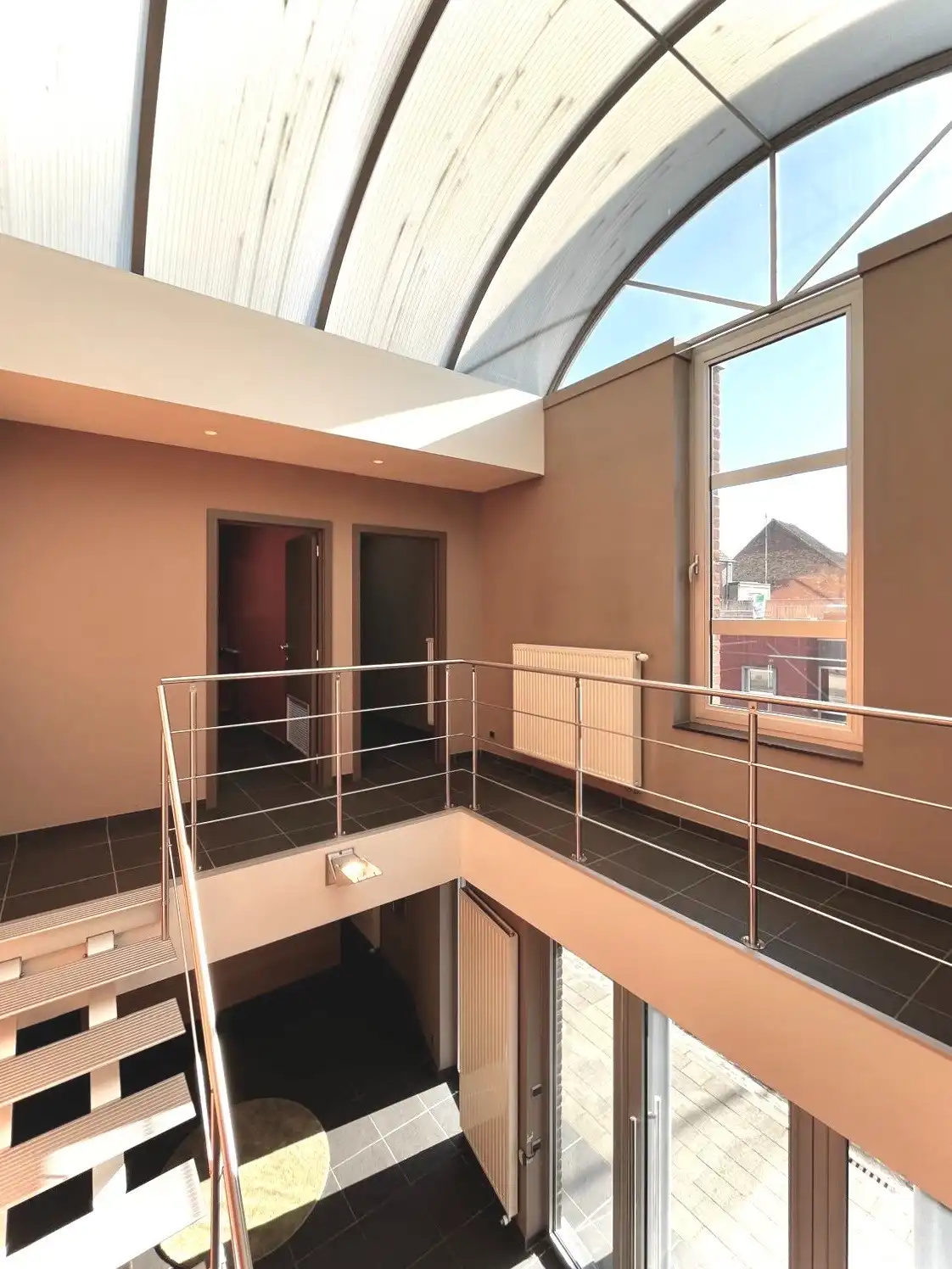 COMMERCIEEL GEBOUW - 214 M² BRUIKBARE RUIMTE foto 21