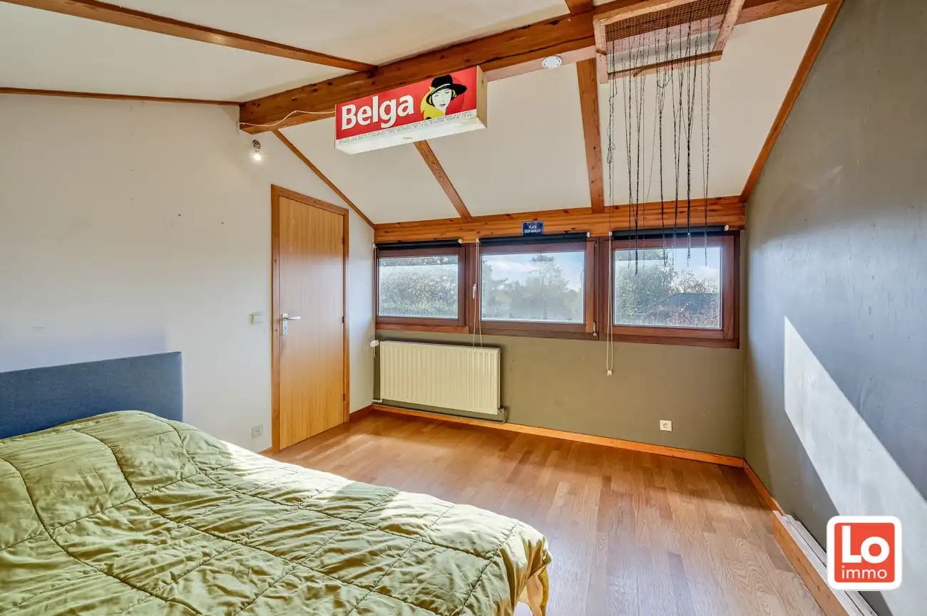 VERKOCHT!! Ruime charmante open bebouwing met afzonderlijke garage en carport op een toplocatie in Lochristi. foto 21