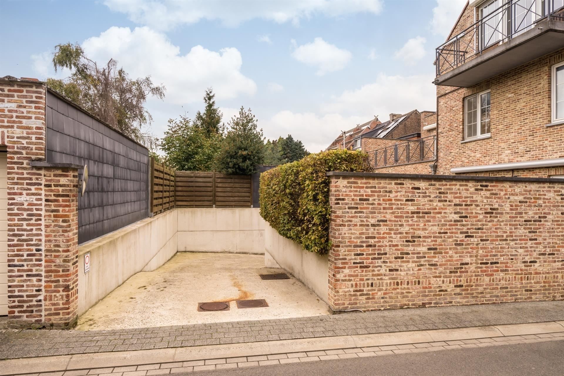 Instapklaar 2-slaapkamer appartement met ZW-tuin en garage in Muizen  foto 18