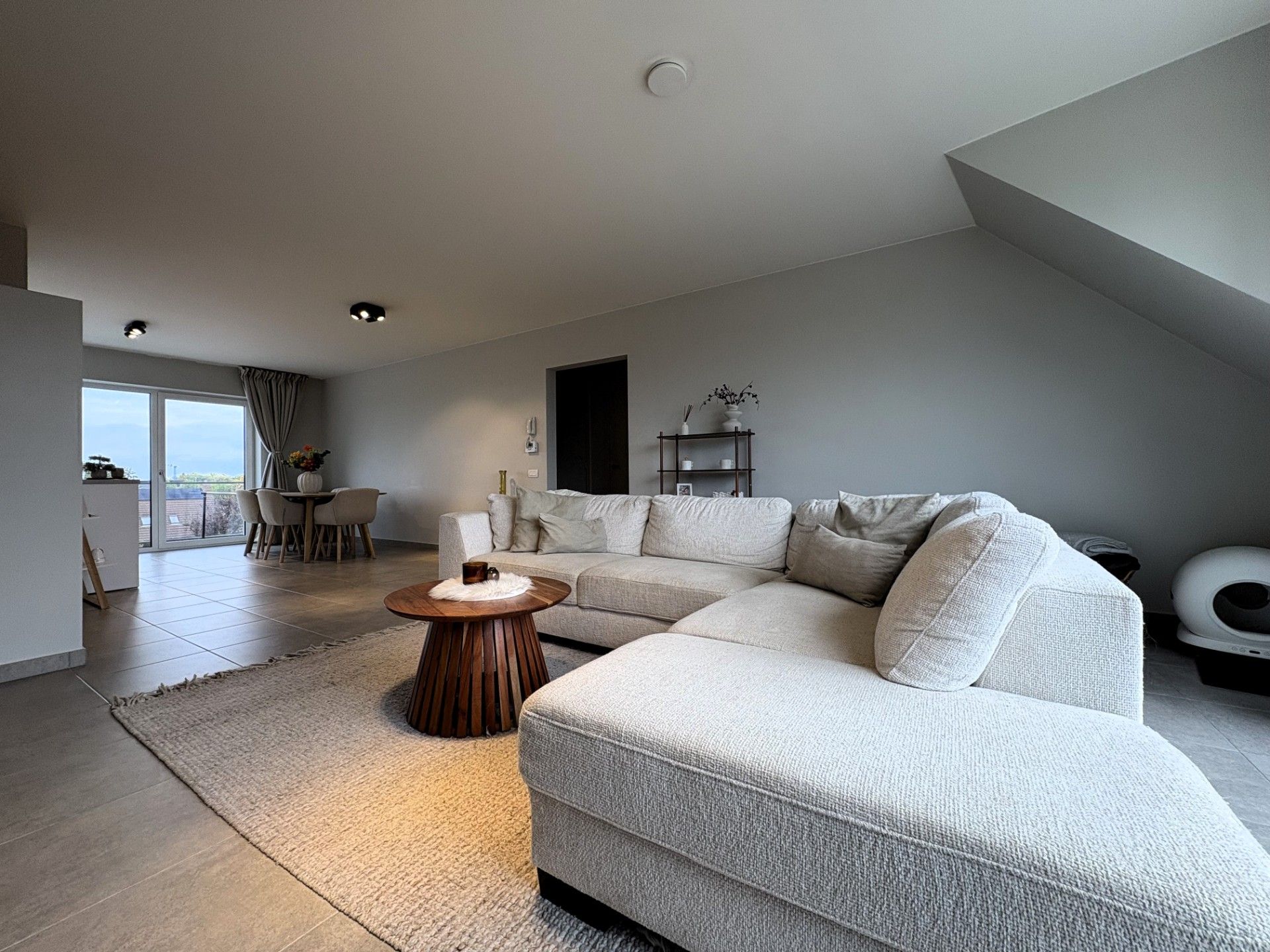 Schitterend onderhouden appartement met 2 slaapkamers foto 4