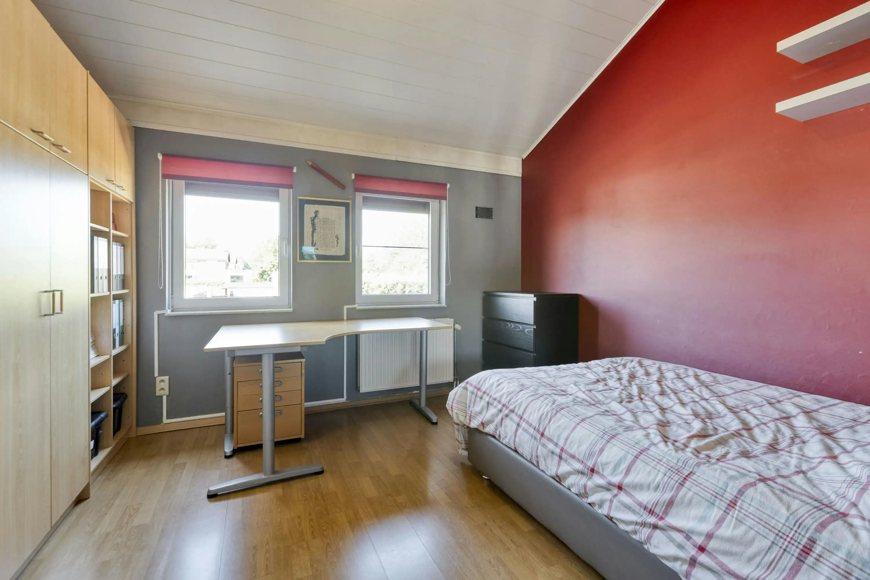 Instapklare gezinswoning met 5 slaapkamers en tuin te Diepenbeek foto 22