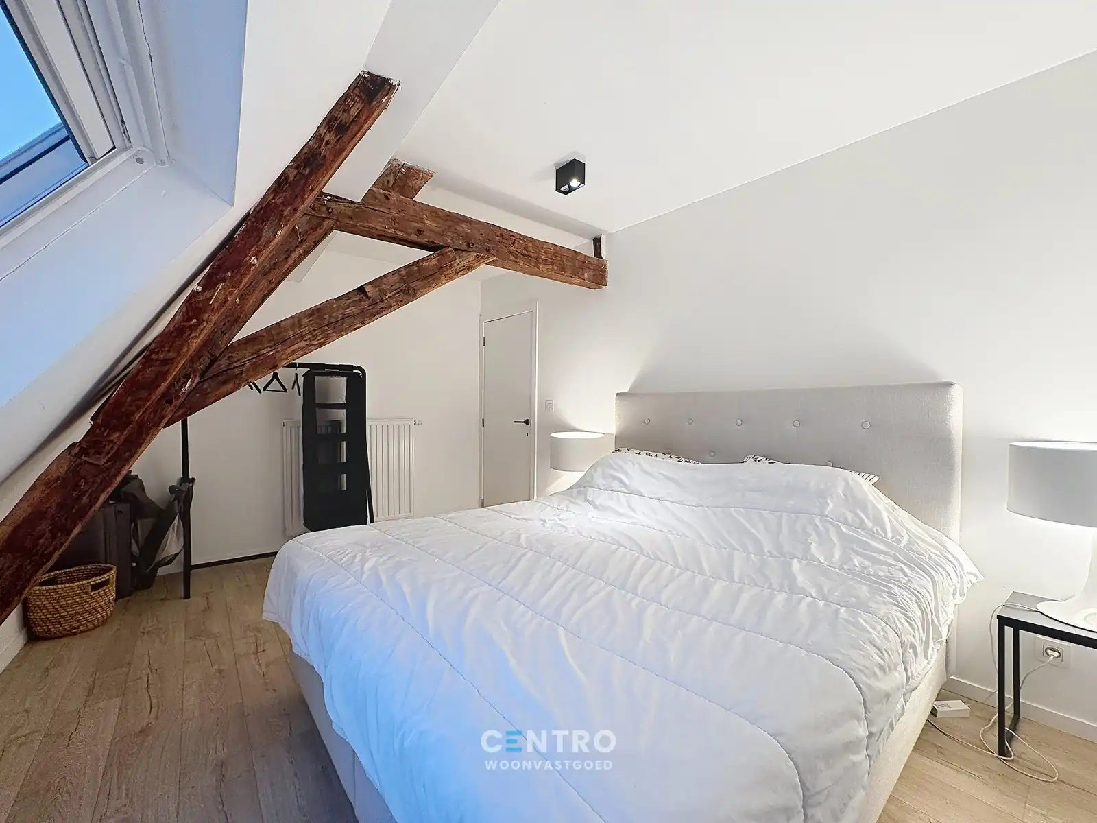 Instapklaar gemeubeld appartement op één van de mooiste locaties van Brugge! foto 11