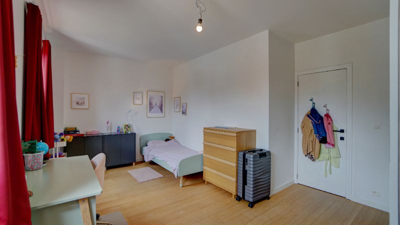 Volledig vernieuwde woning van 196m² op 4a42ca foto 27