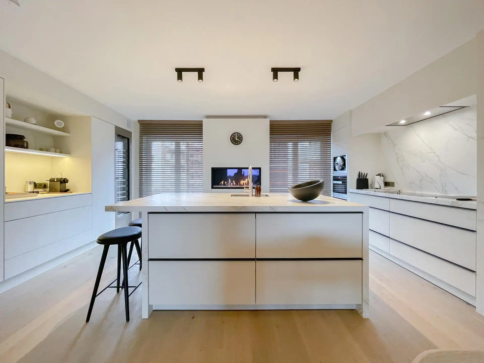 Subliem duplexappartement met panoramisch zicht -- Minigolf foto 4
