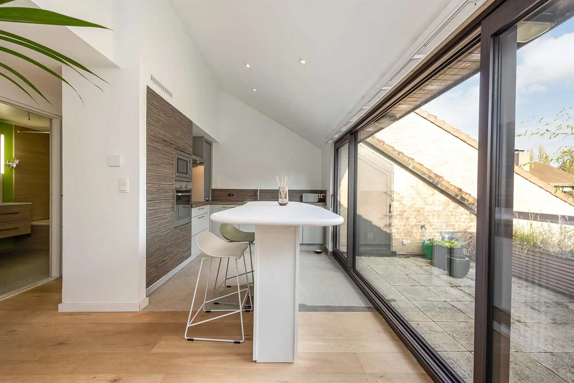 Sfeervol duplexappartement met 1 à 2 slpks. en 2 terrassen  foto 7