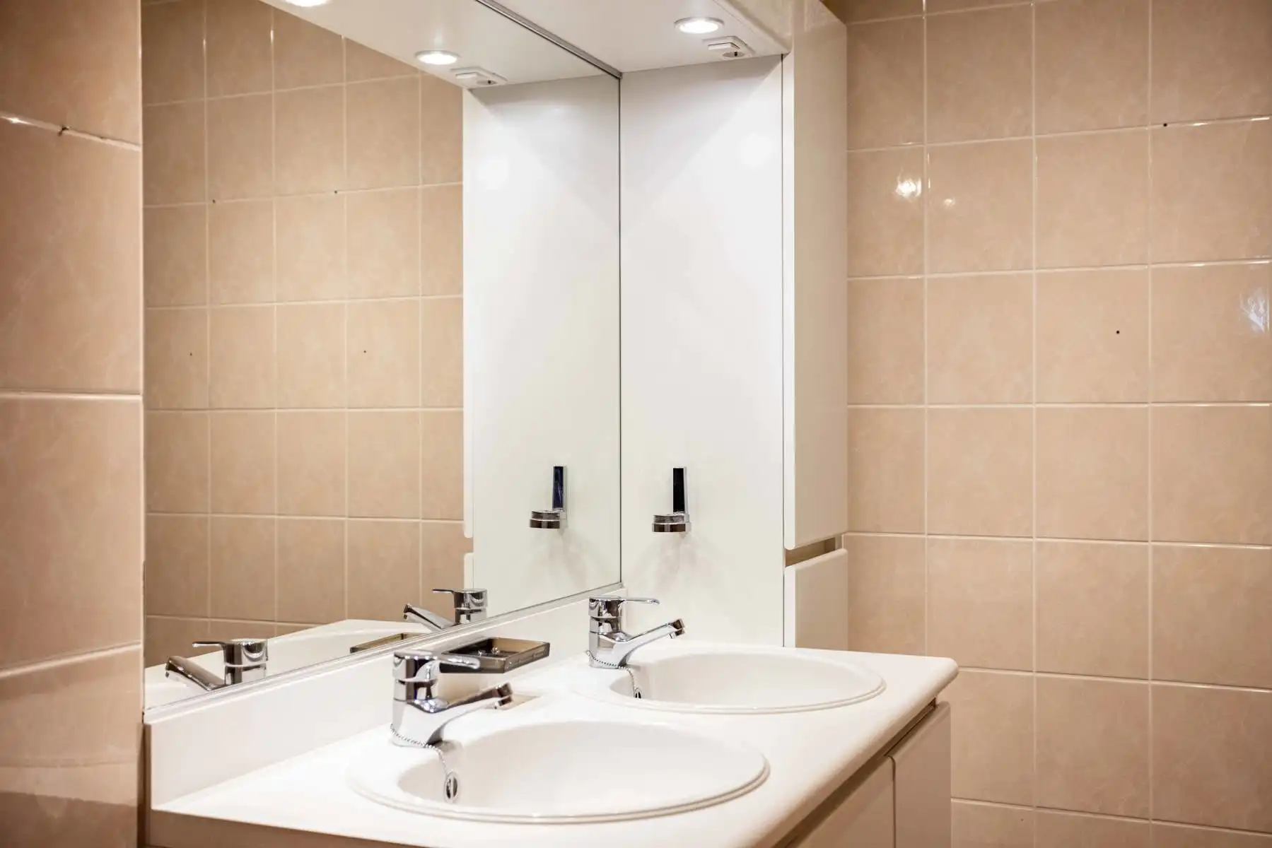 Ruim appartement met EPC-score B in het stadscentrum! foto 13