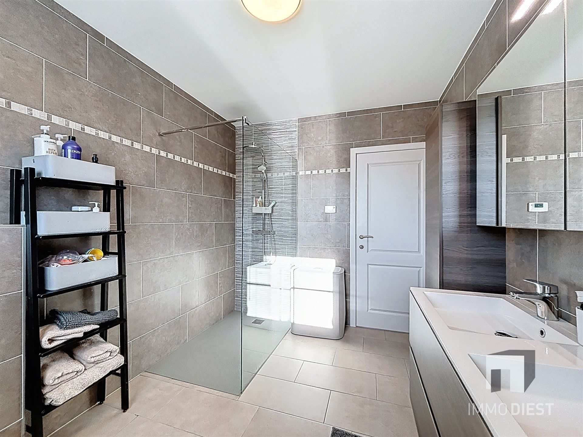 Moderne pastorijwoning op 3a 06ca met gunstige ligging in Veerle. foto 22