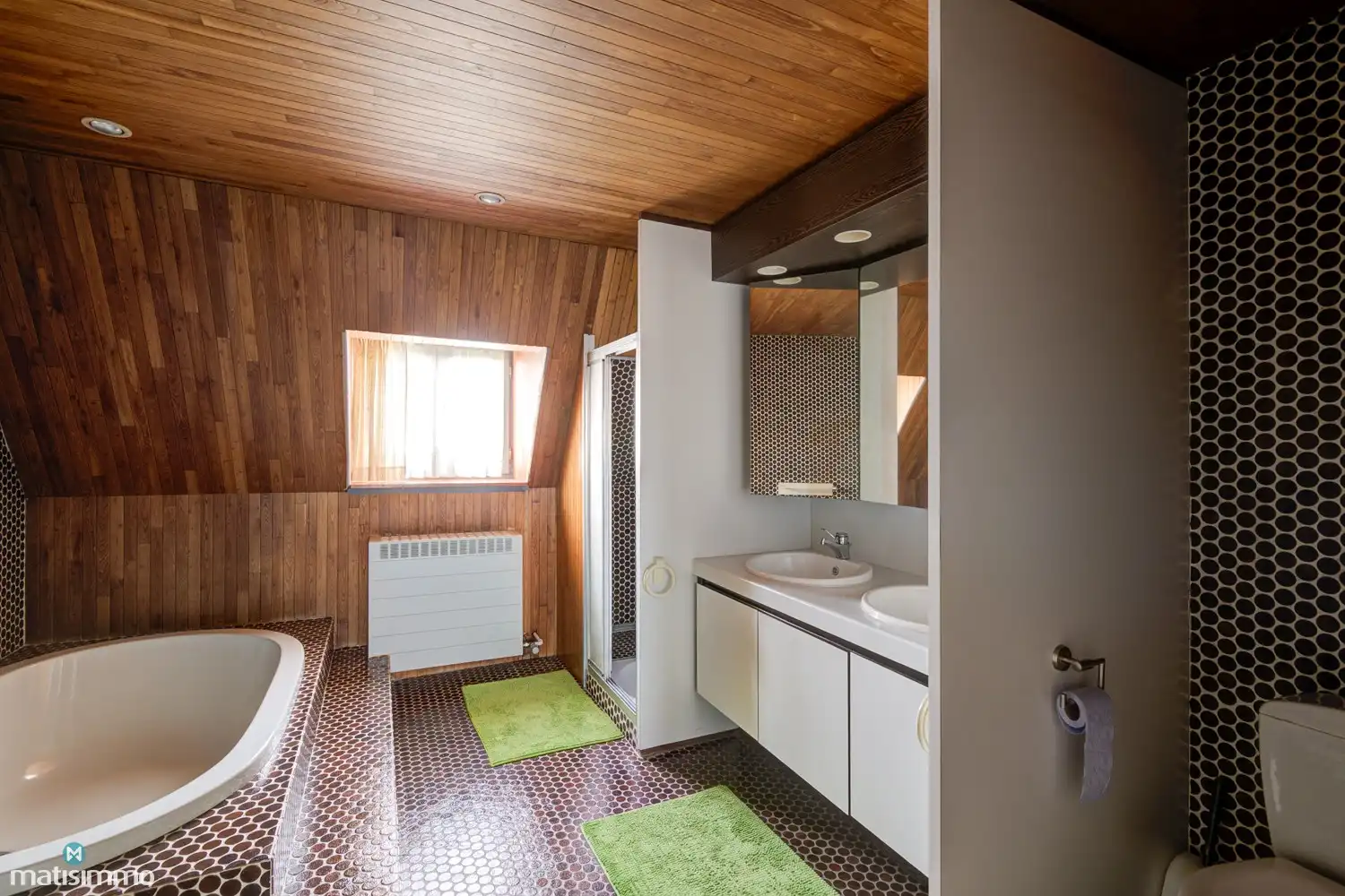 RIANTE VILLA MET CHARMANTE UITSTRALING ALS LANDHUIS OP ZEER RUIM PERCEEL IN WELLEN foto 28