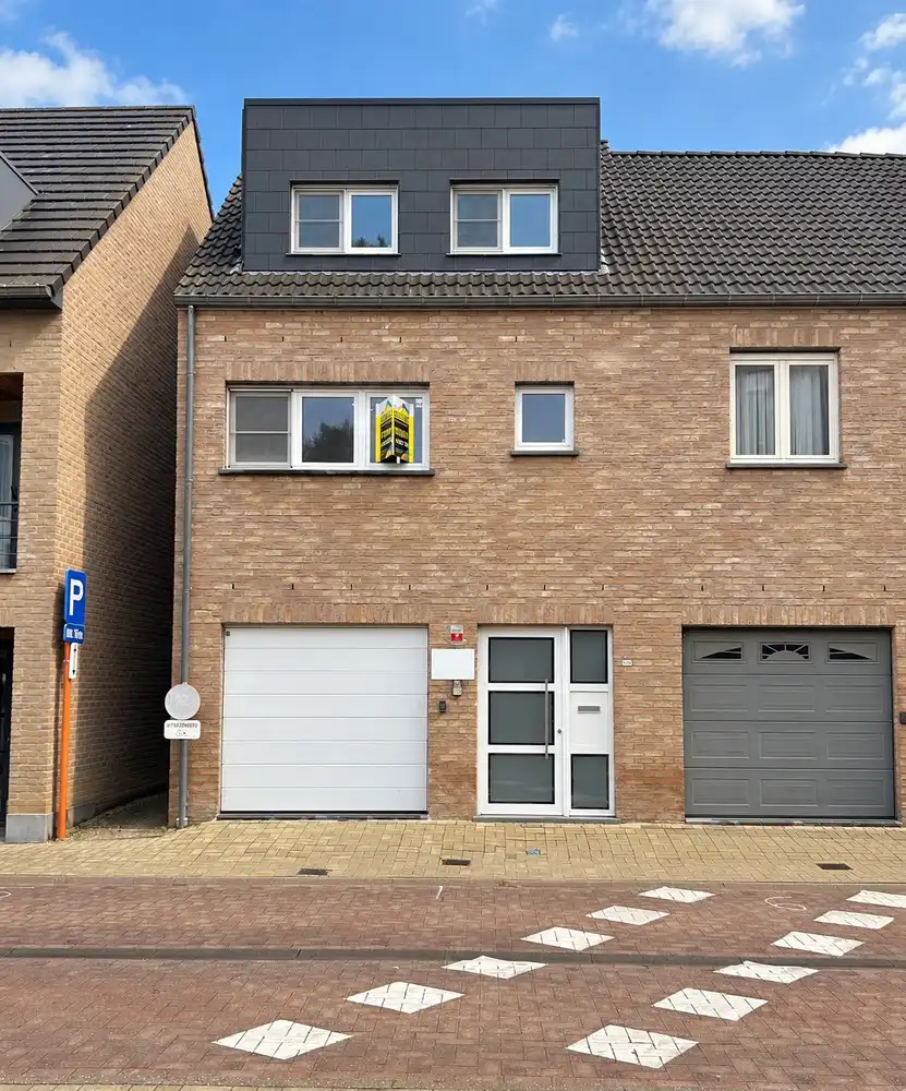 Instapklare en energiezuinige woning met gezellig tuintje in hartje Bertem foto {{pictureIndex}}