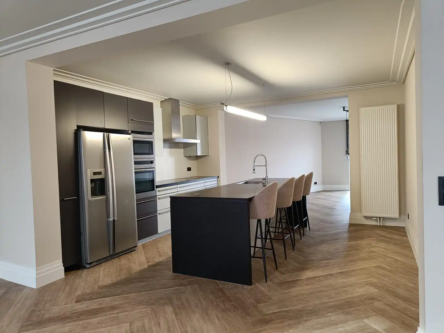 Gerenoveerd appartement met 3 slaapkamers foto 4