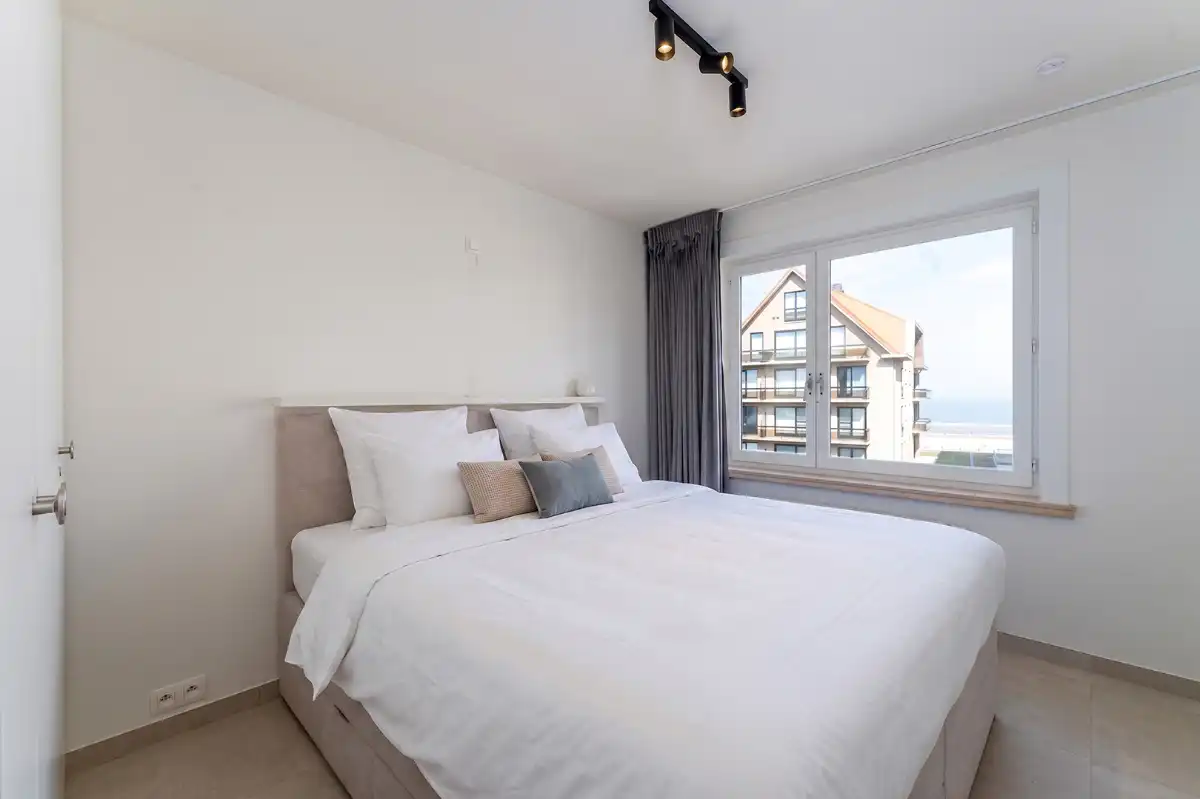 Prachtig gerenoveerd appartement nabij het strand foto 11