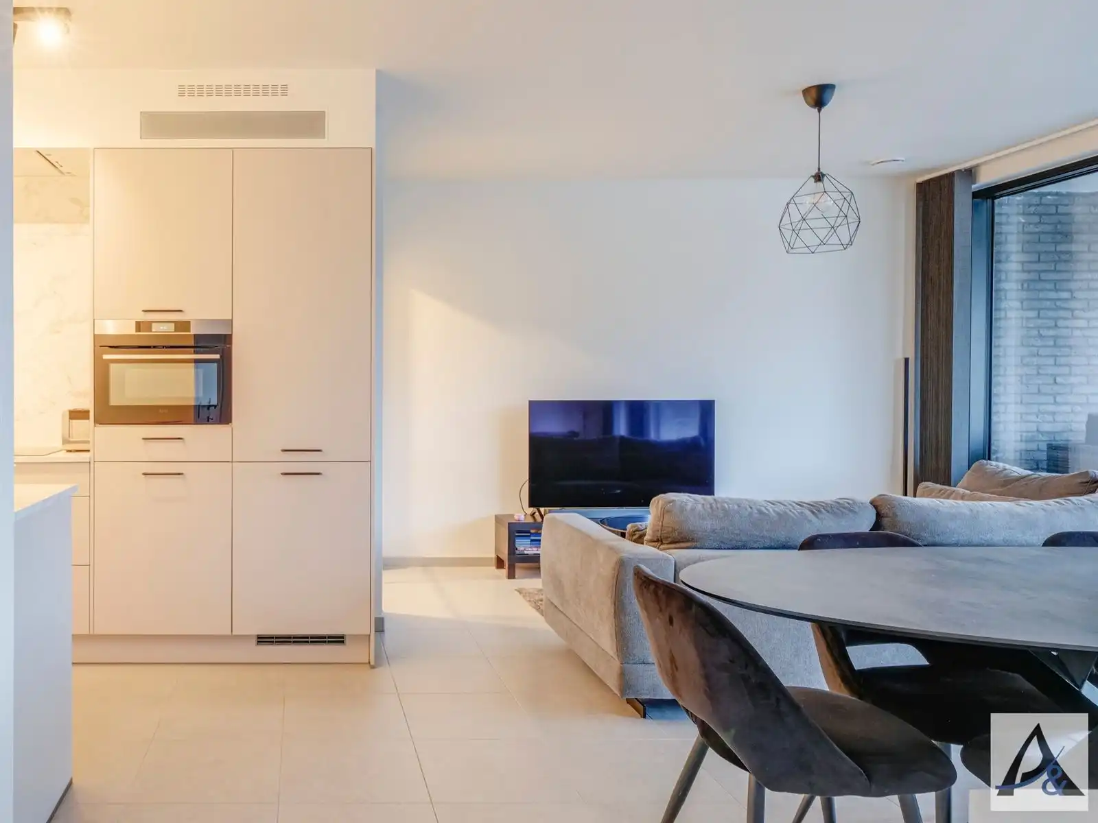 Appartement met 2 slaapkamers, ondergrondse autostaanplaats en kelderberging foto 13