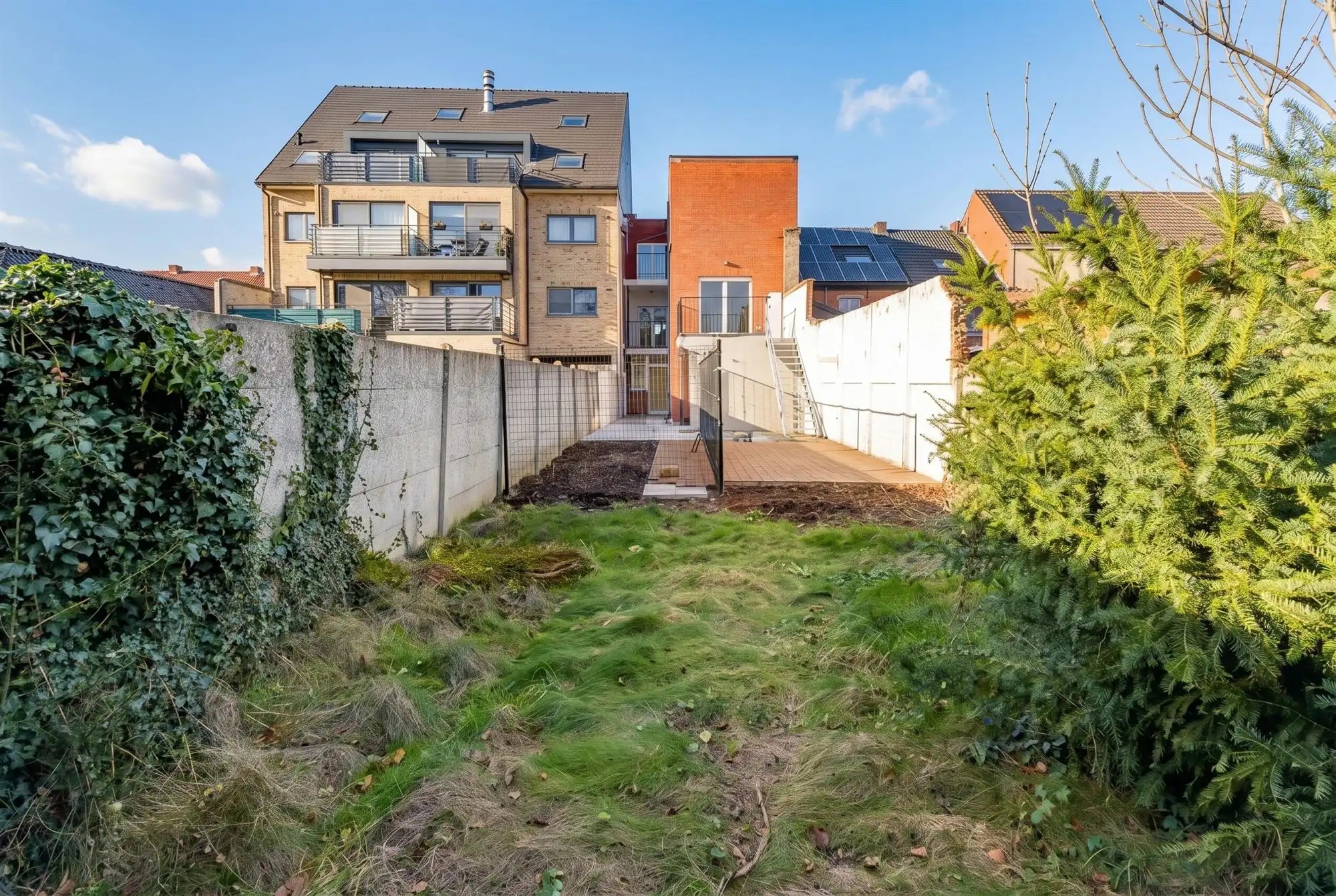 Instapklaar appartement met tuin en terras foto 12