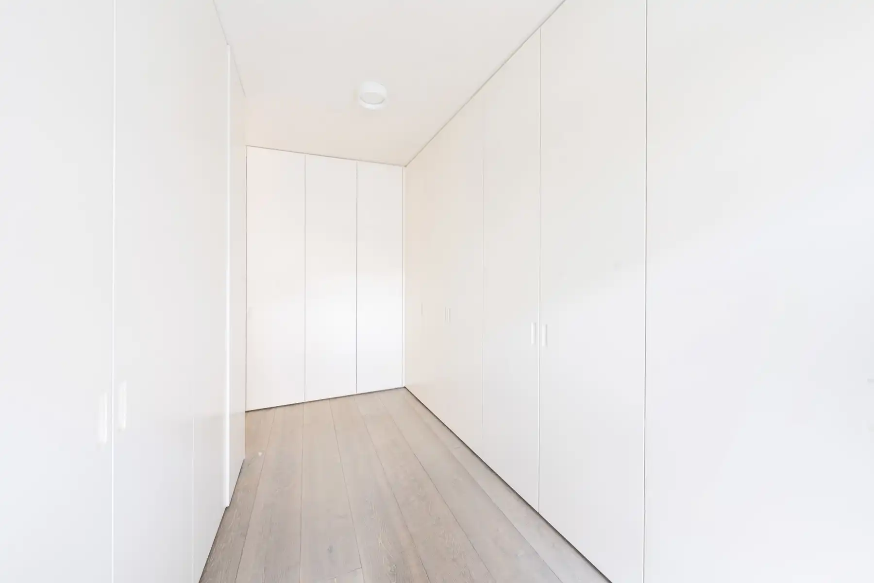 Riant luxe appartement met Parijse charme aan De Graanmarkt foto 10