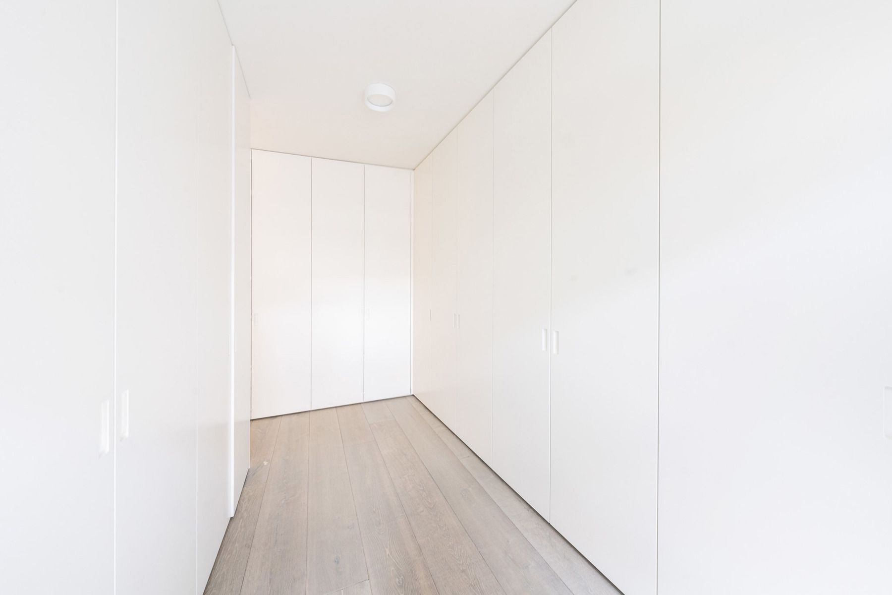 Riant luxe appartement met Parijse charme aan De Graanmarkt foto 10