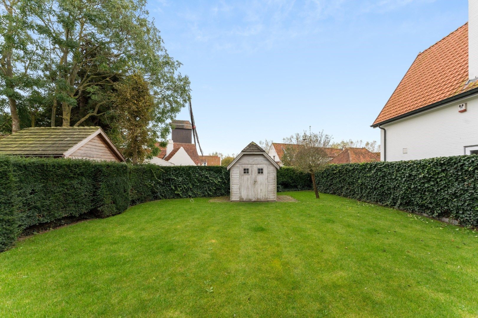 Super mooi onderhouden woning op een rustige locatie nabij de Molen op de Graaf Jansdijk! foto 6