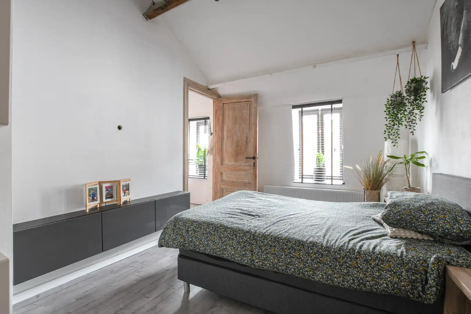 Ruim gerenoveerd herenhuis in hartje Blankenberge - vlakbij strand en zee!  foto 20