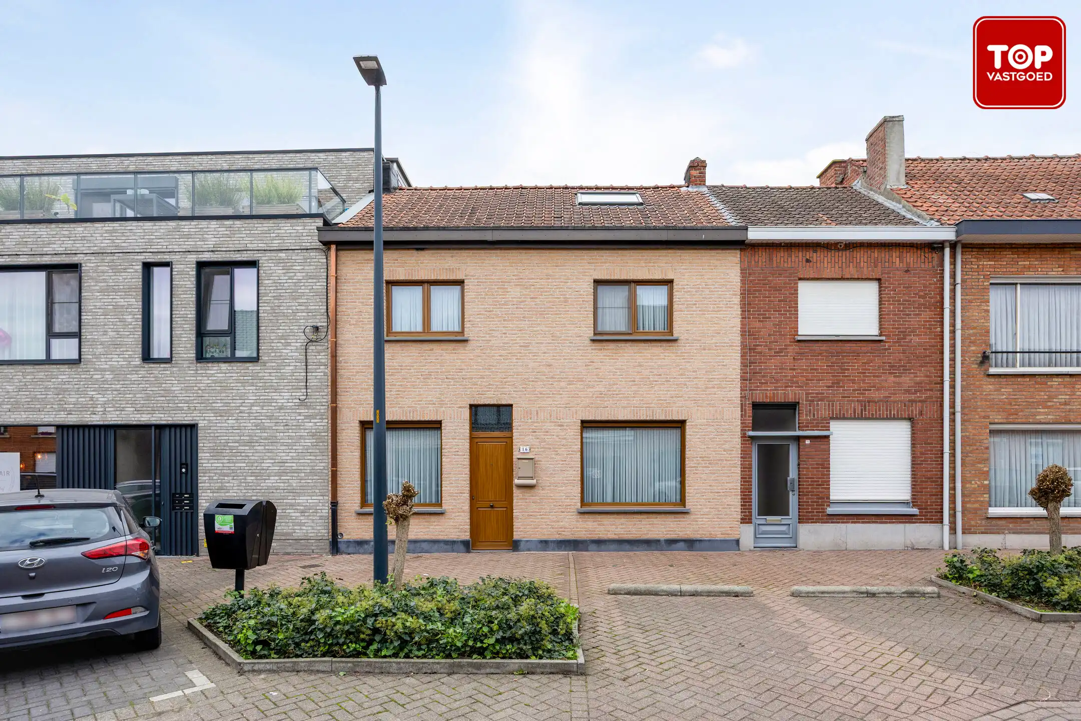 Instapklare woning met 3 slaapkamers en garage.  foto 2