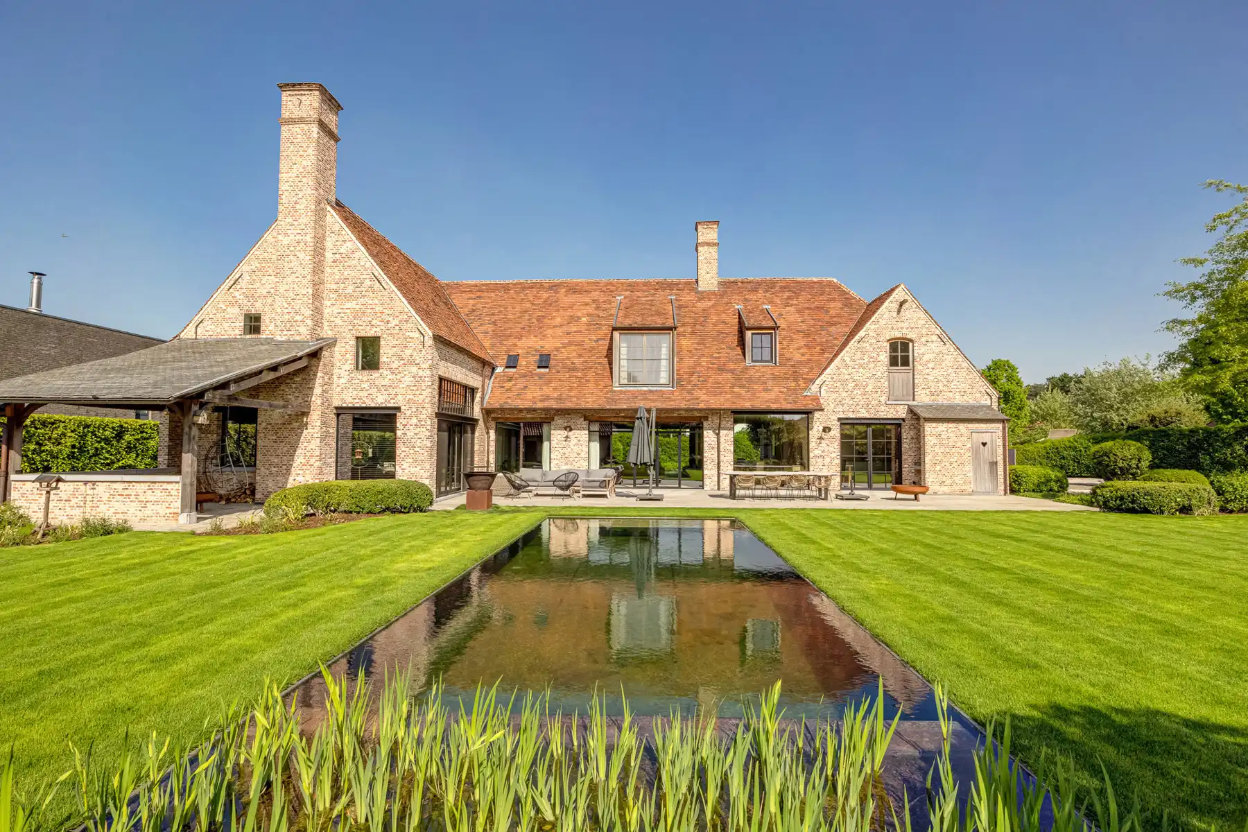 LUXUEUS LANDELIJK WONEN OP TOPNIVEAU foto 4