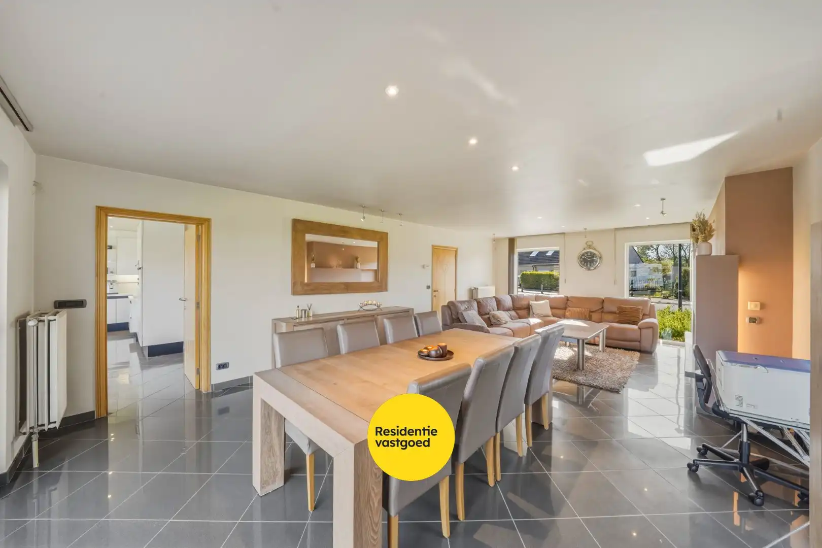 Ruime alleenstaande woning nabij zee en strand! foto 6