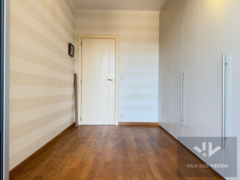 RUSTIG GELEGEN 2-SLPK-APPARTEMENT DICHTBIJ HET CENTRUM VAN HASSELT. foto 5