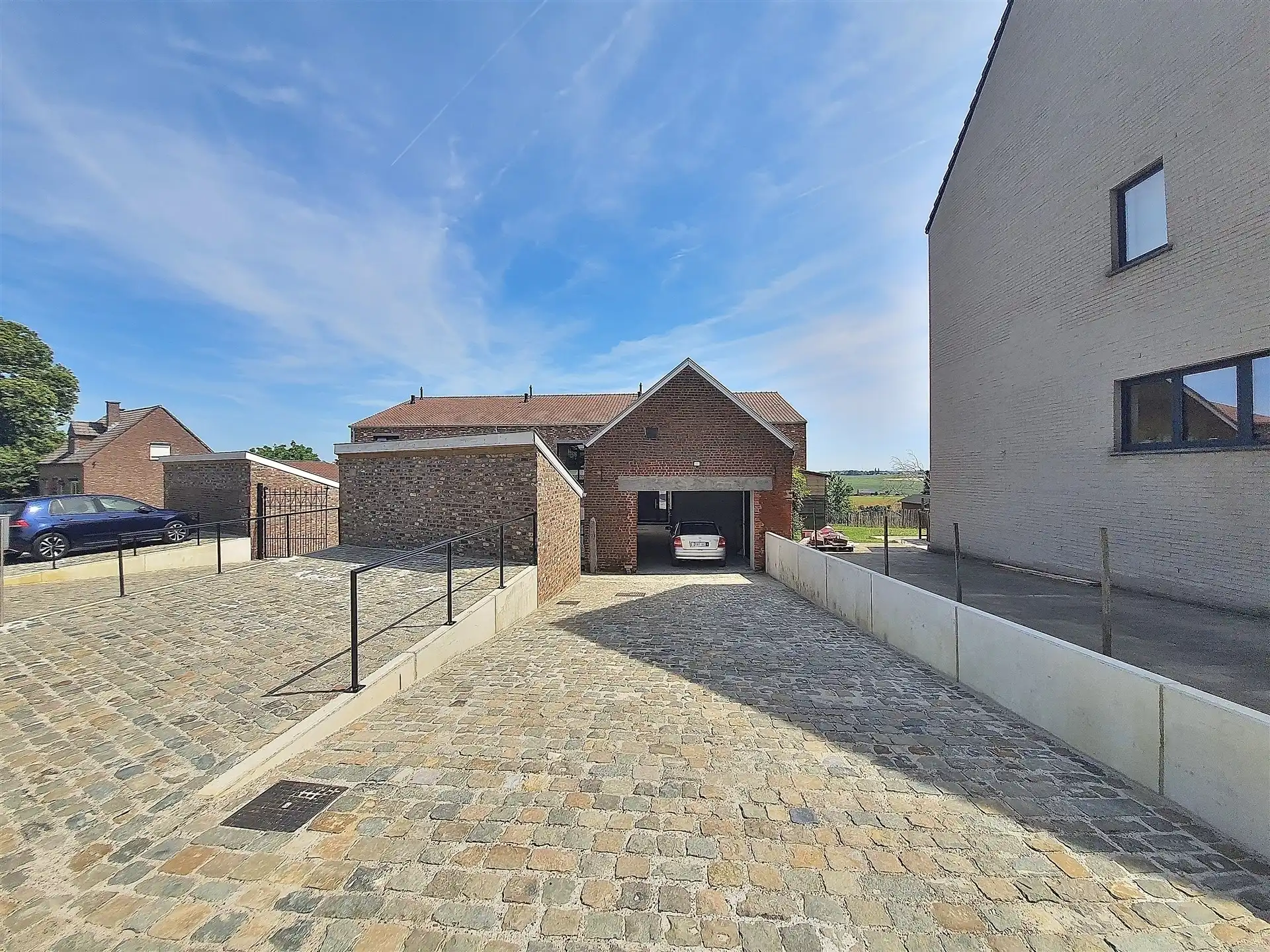 Nieuwbouw woning met 3 slaapkamers en tuin op toplocatie foto 2
