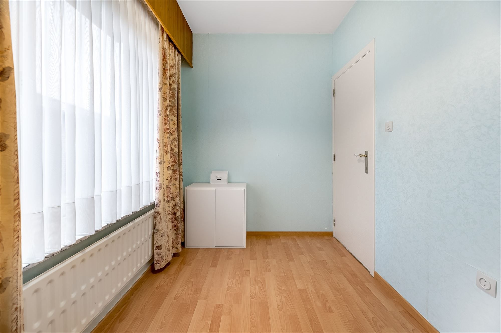 GOED ONDERHOUDEN GELIJKVLOERSE WONING MET 3 SLAAPKAMERS RUSTIG GELEGEN OP EEN PERCEEL VAN 7A22CA TE KORSPEL foto 8