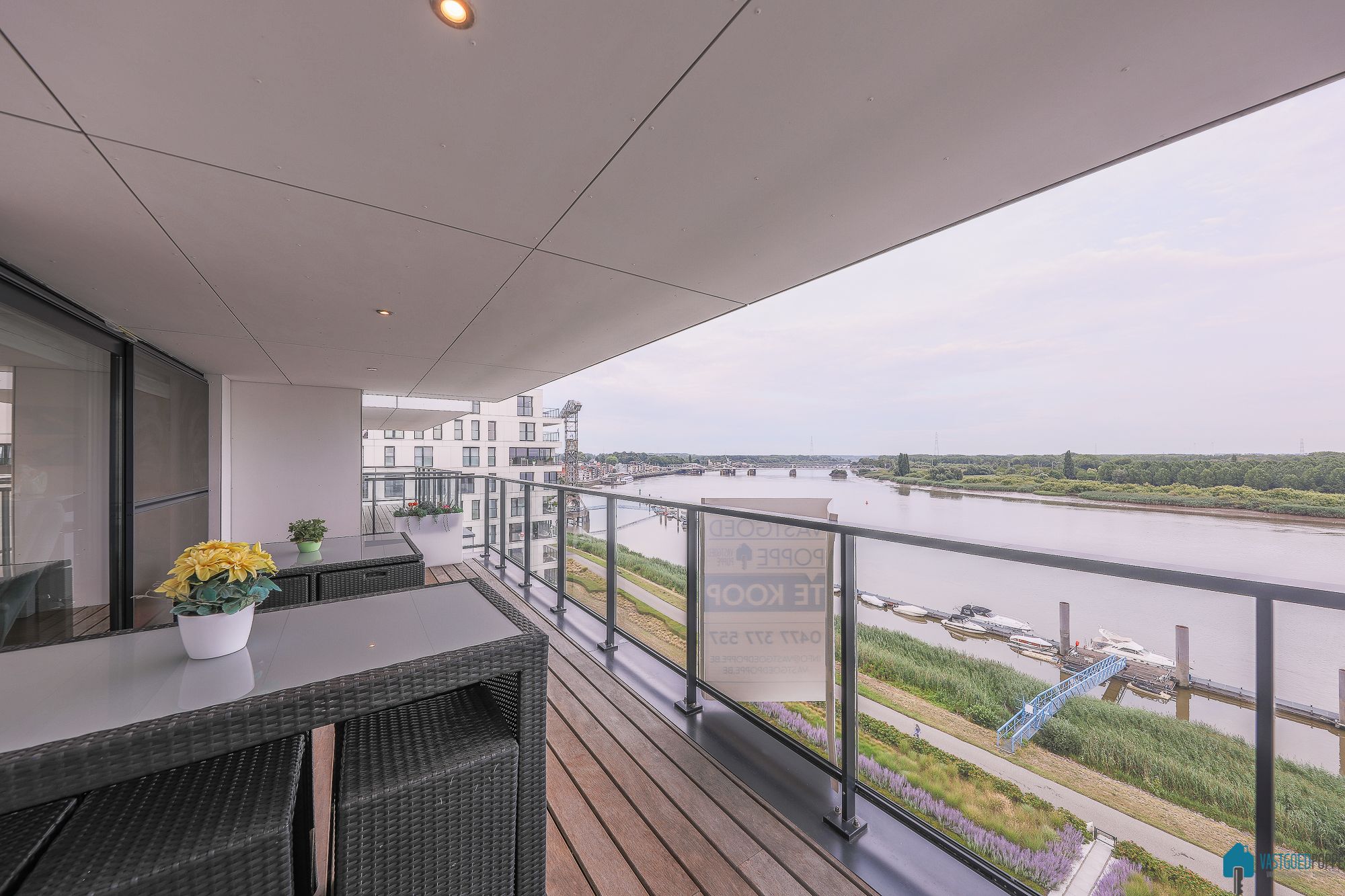 Appartement met terras zicht op de Schelde foto 11