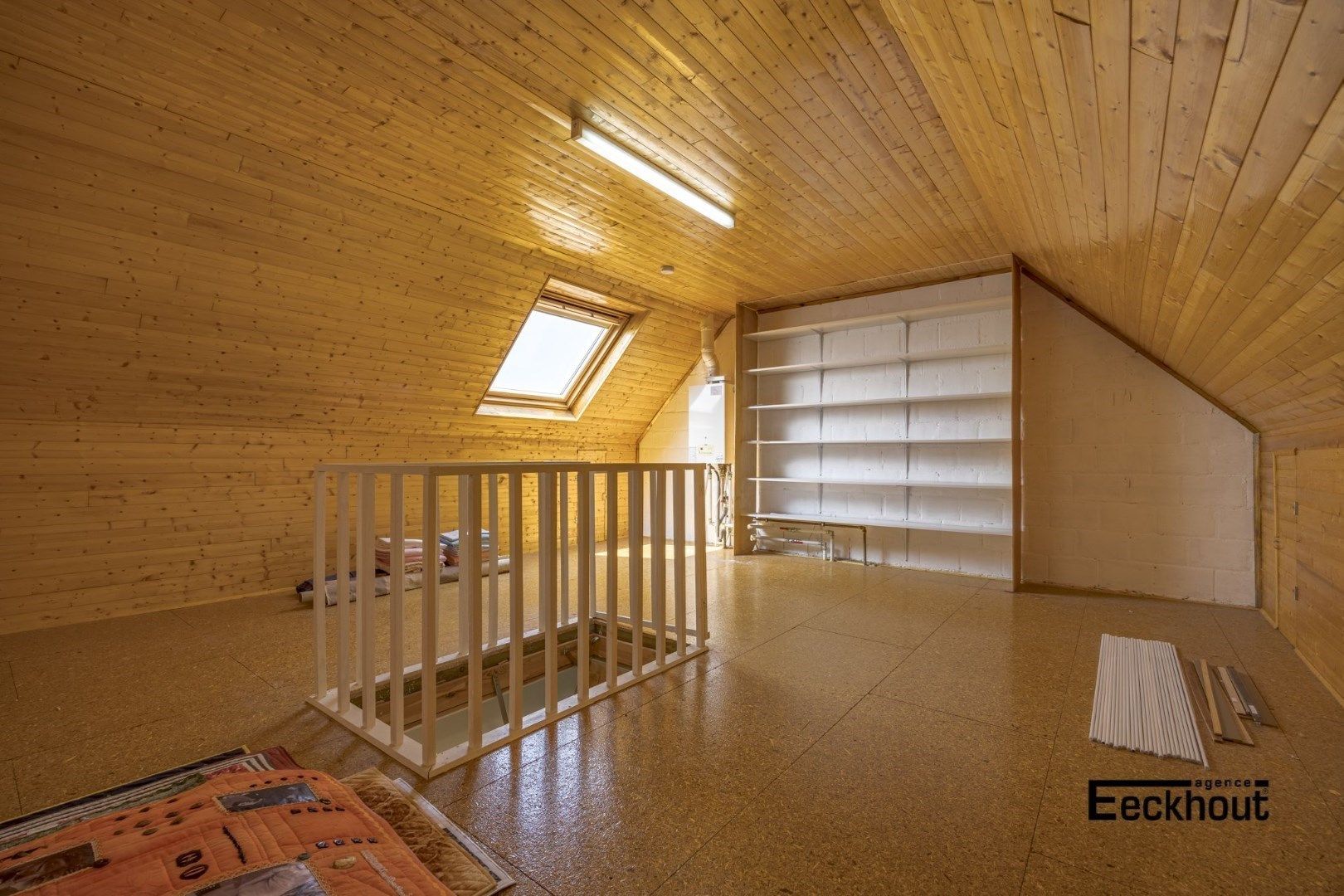 Zeer ruime, recente woning met open zicht op de Spuikom! foto 18