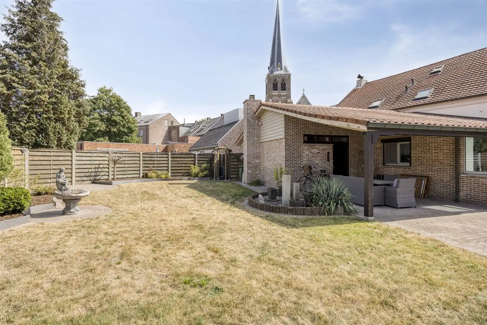 TE KOOP: Woning met handelsruimte en appartement in Eksel! foto 46