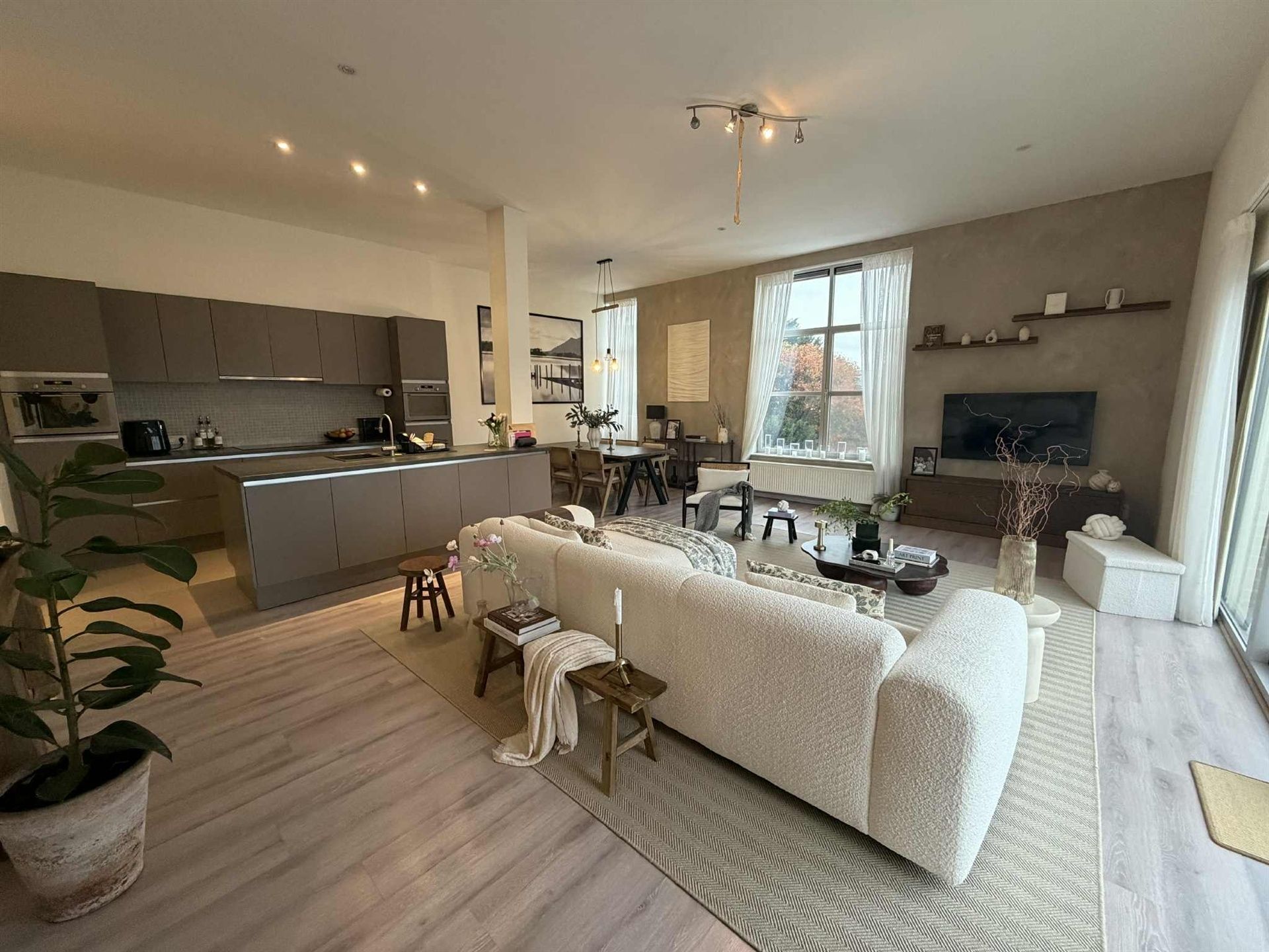 Unieke loft in de voormalige Azijnbrouwerij foto {{pictureIndex}}