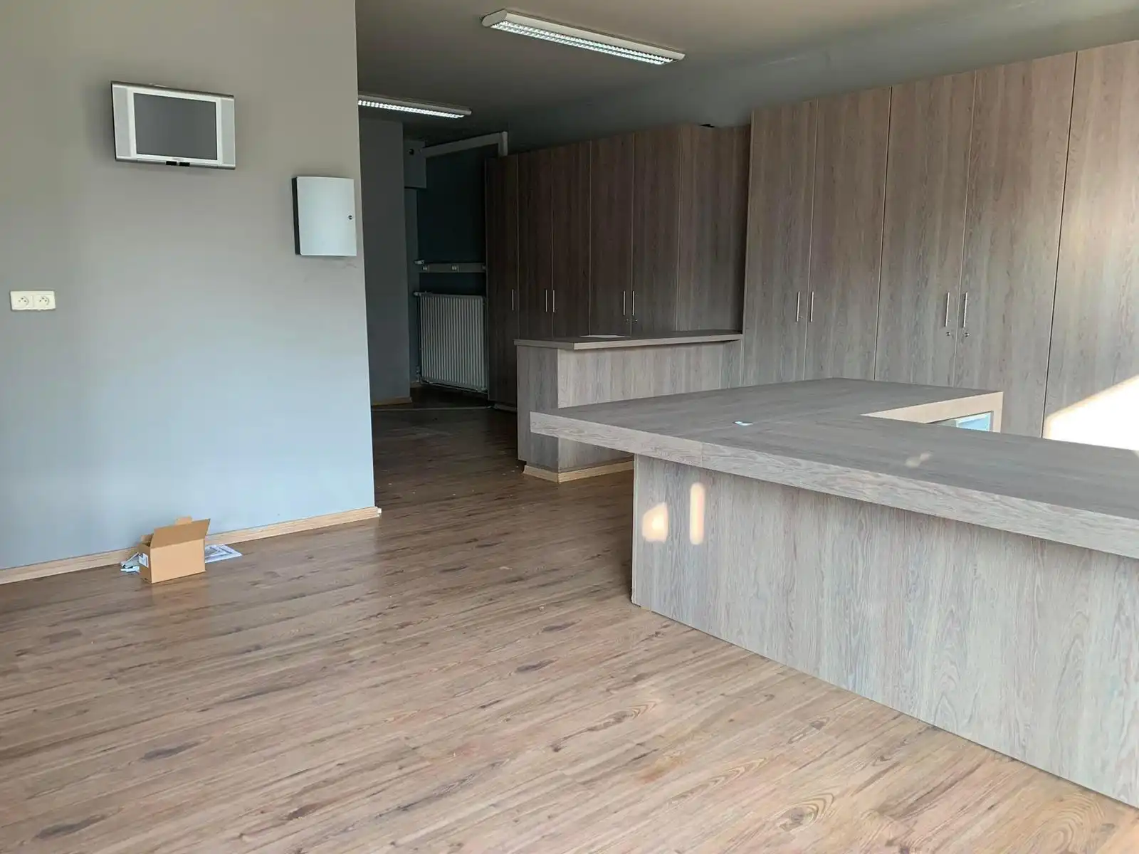 Kantoor gebouw centrum Westmeerbeek foto 2