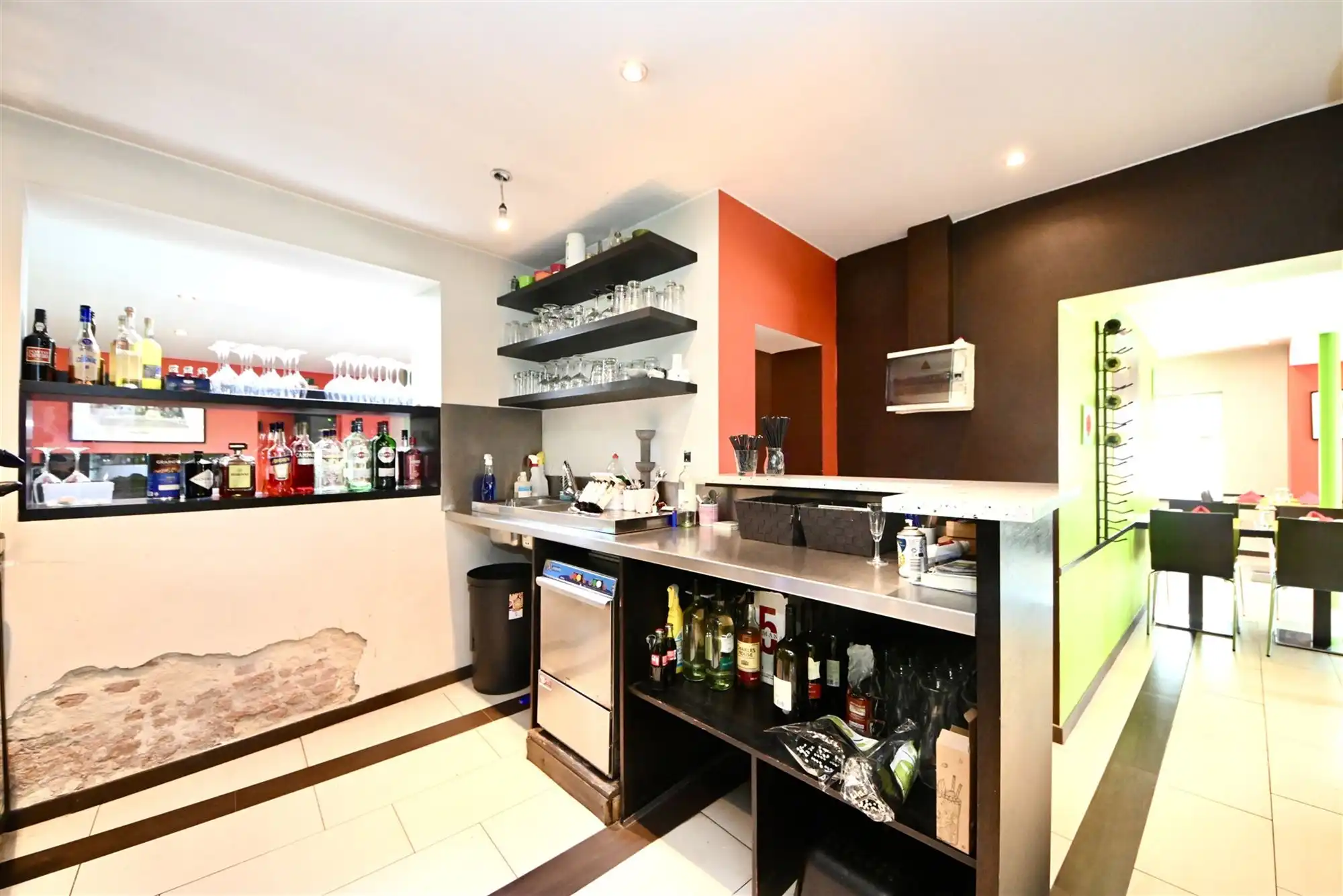 Handelspand met restaurant en appartement foto 14