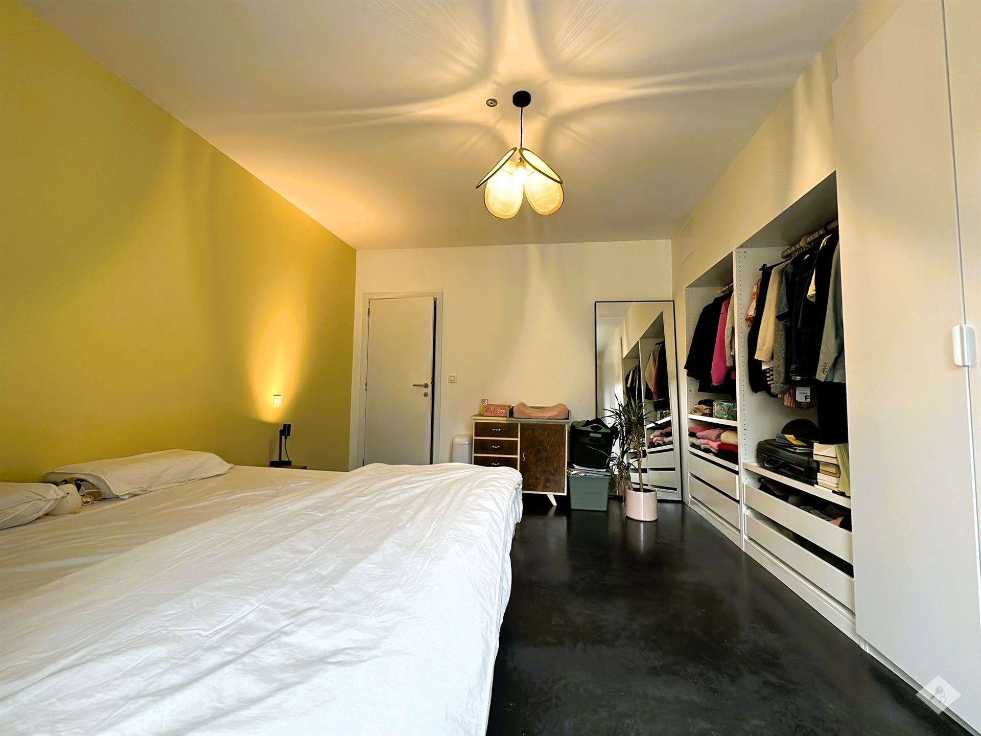 Volledig gerenoveerde woning met architecturale uitstraling te Buggenhout foto 12
