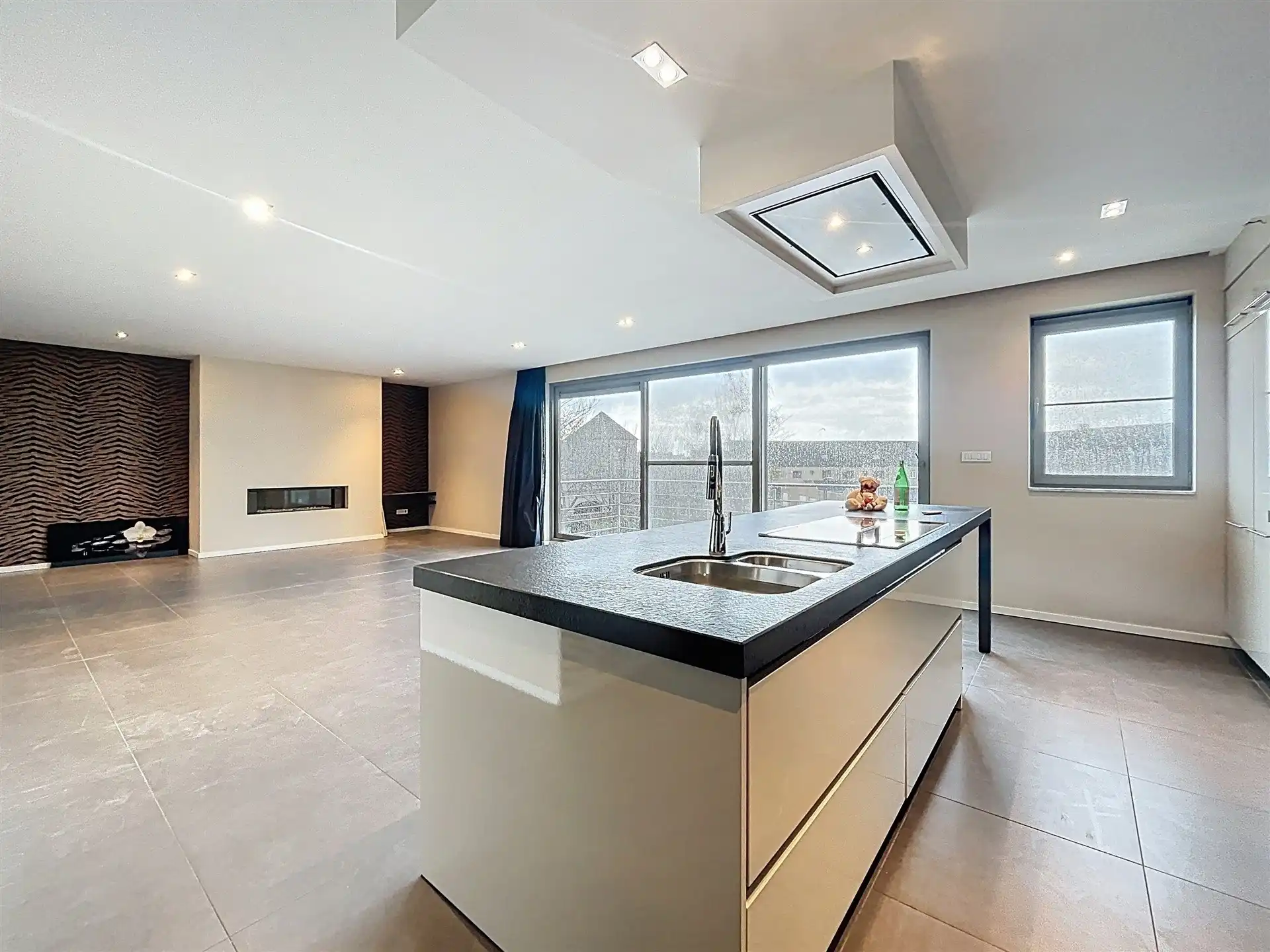 Luxueus dakappartement met 3 slaapkamers en garagebox! foto 6