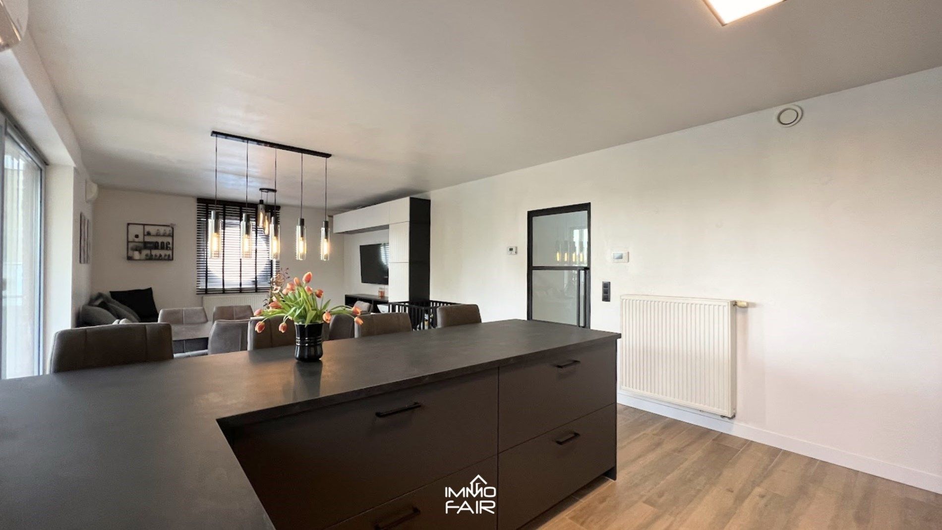 Modern en instapklaar appartement in Maasmechelen!  foto 5