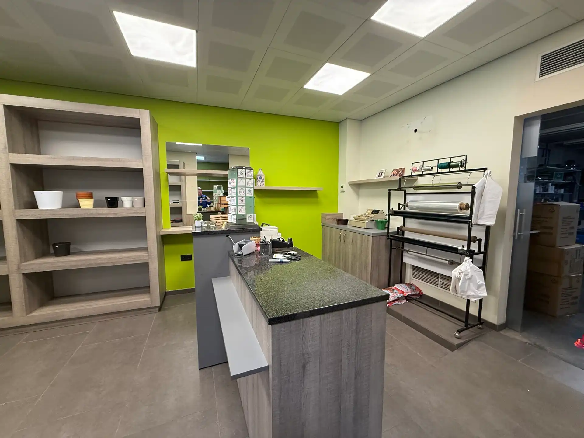 AALST-CENTRUM - Commercieel handelspand met ruim appartement op TOPlocatie. foto 9