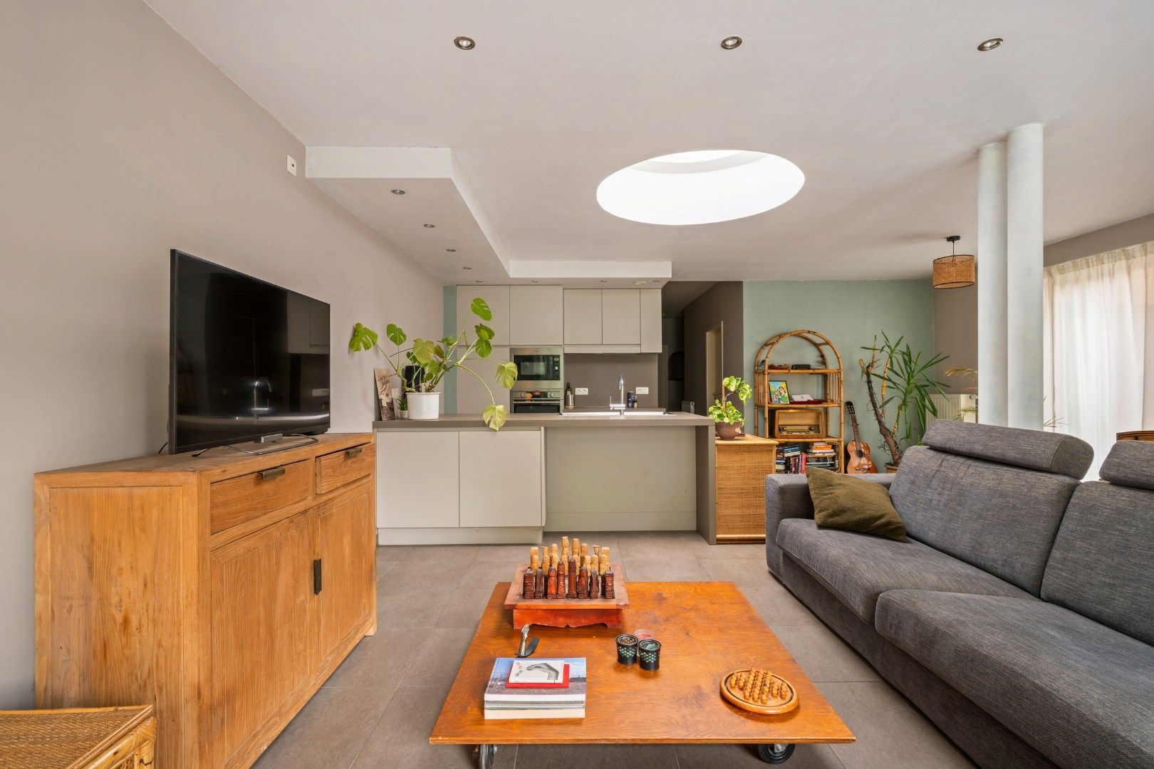 Licht op te frissen appartementsgebouw met 3 appartementen en 3 garageboxen op TOP-ligging te St-Amandsberg foto 6