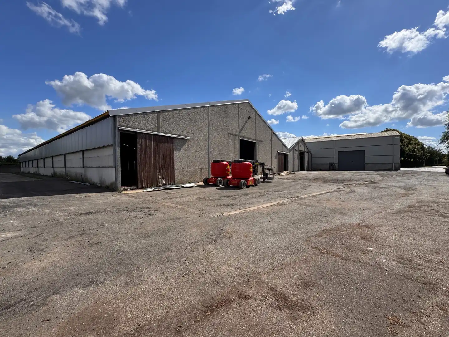 Industrieel-magazijn-logistiek te huur Industrieweg 9 - 8750 Zwevezele