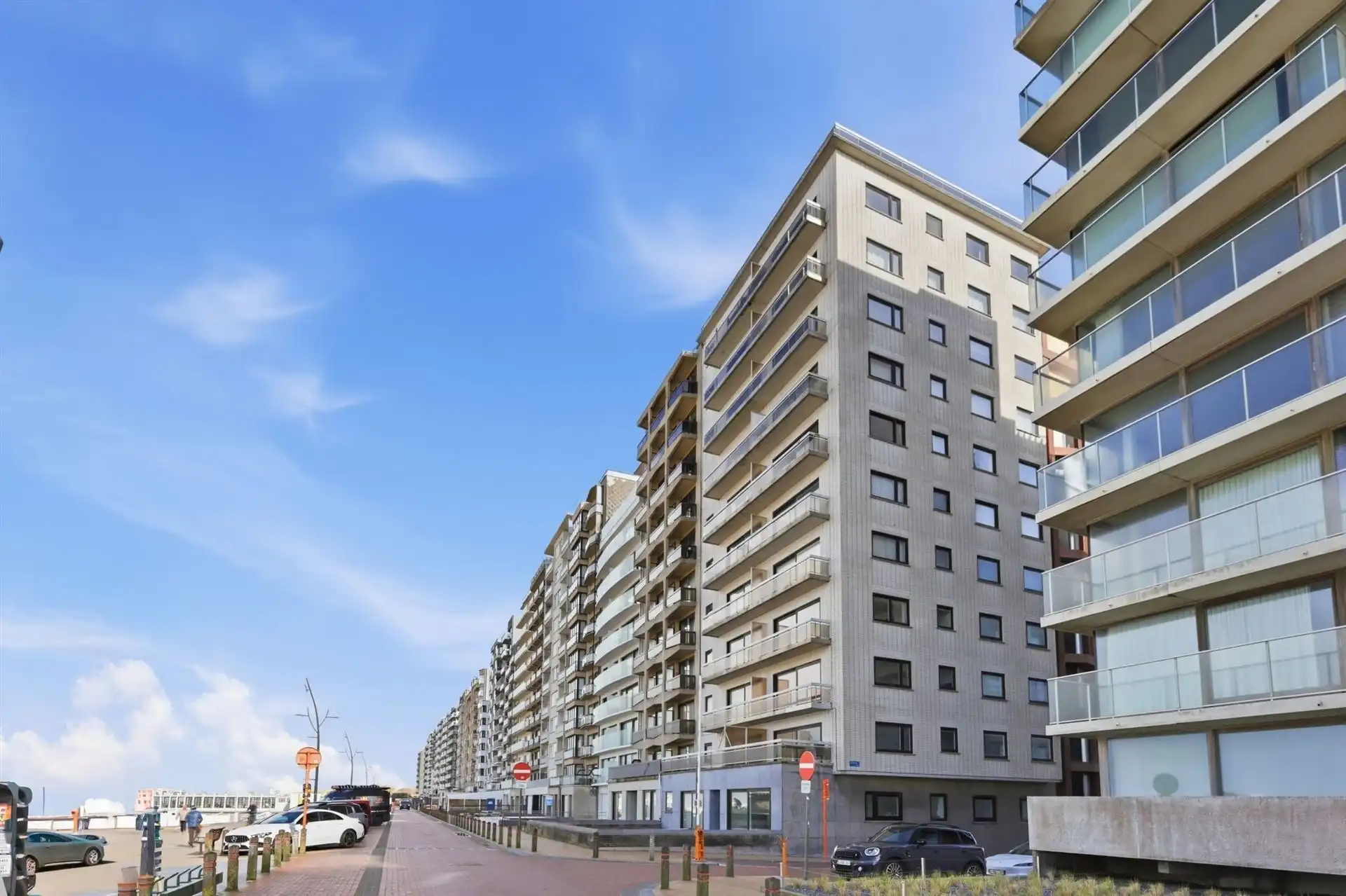 FRONTAAL ZEEZICHT / RIANTE GEVELBREEDTE  foto 22